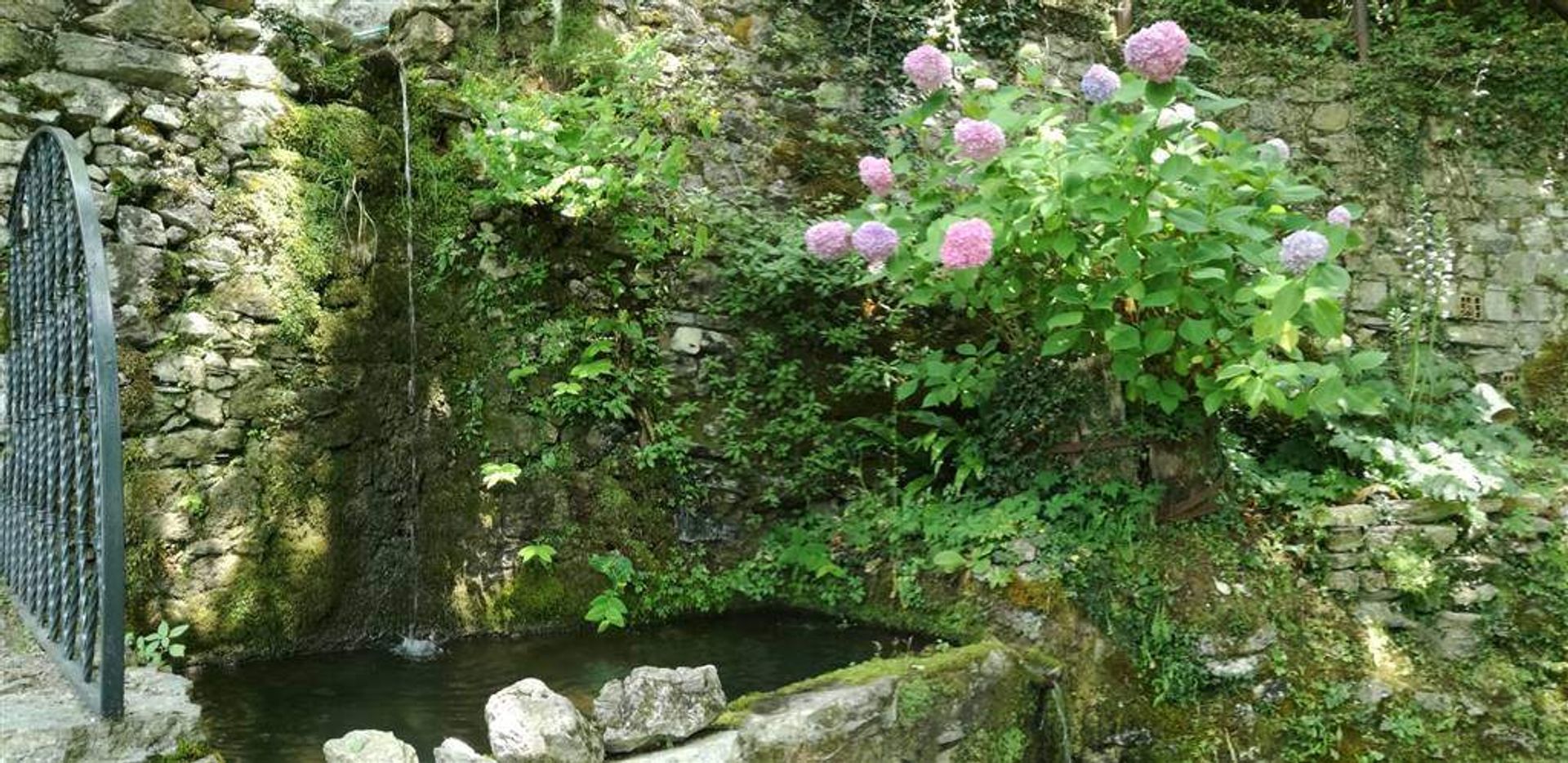 Rumah di Fabbriche di Vergemoli, Toscana 10899152