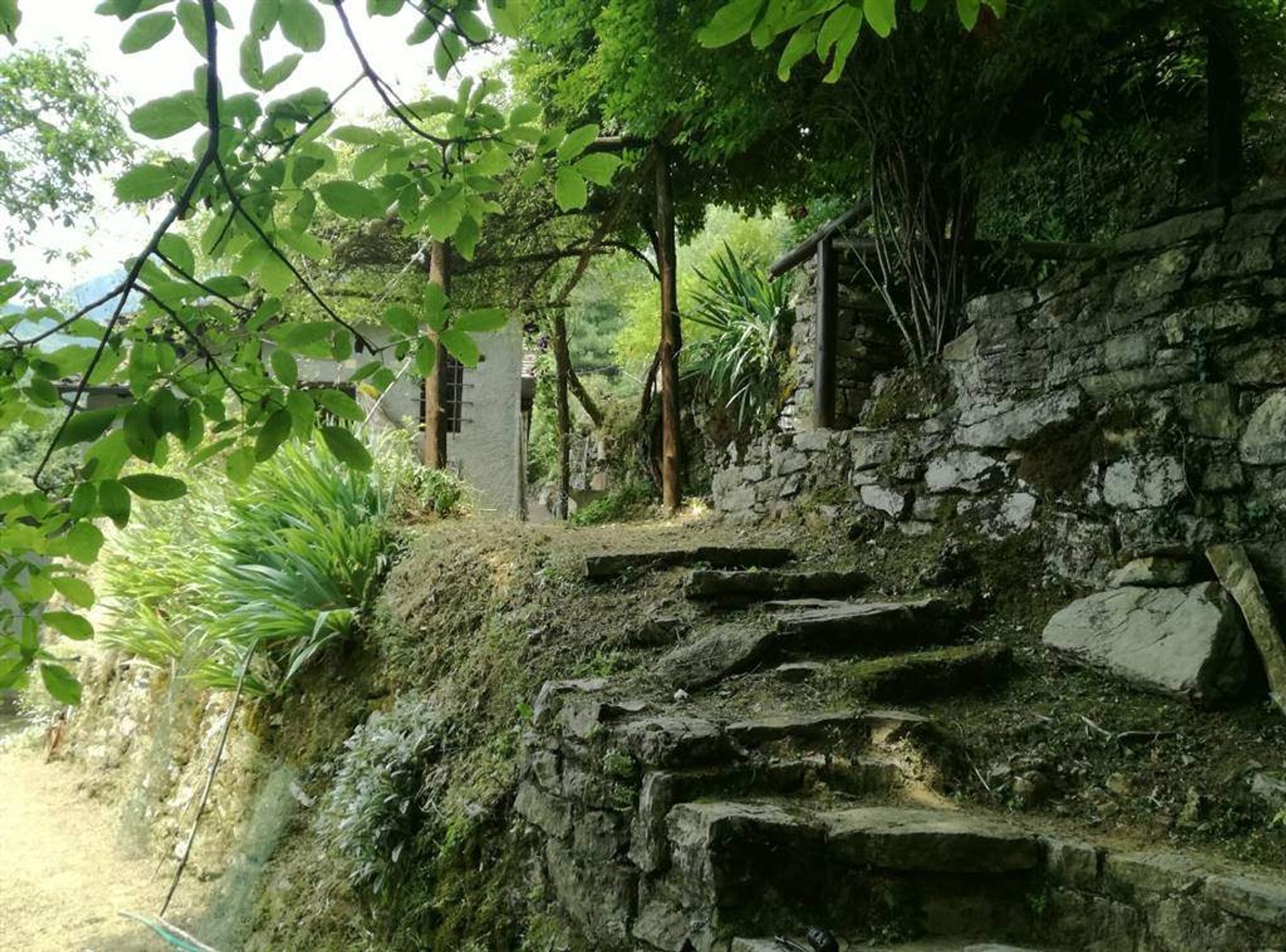 Rumah di Fabbriche di Vergemoli, Toscana 10899152