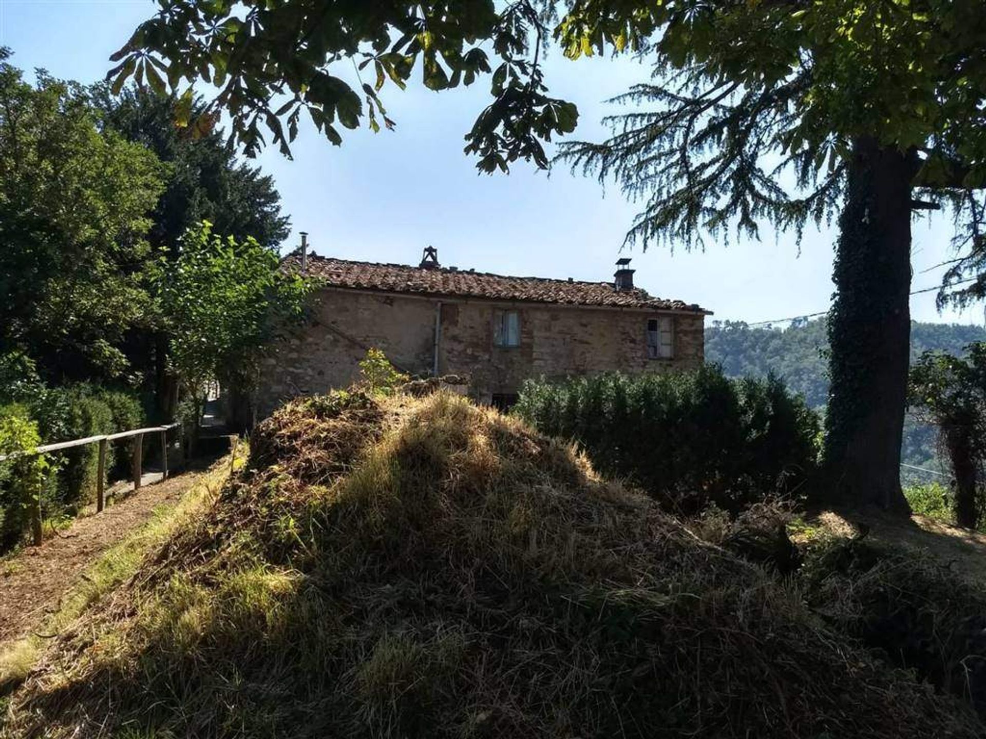 Dom w Deccio di Brancoli, Toscana 10899180