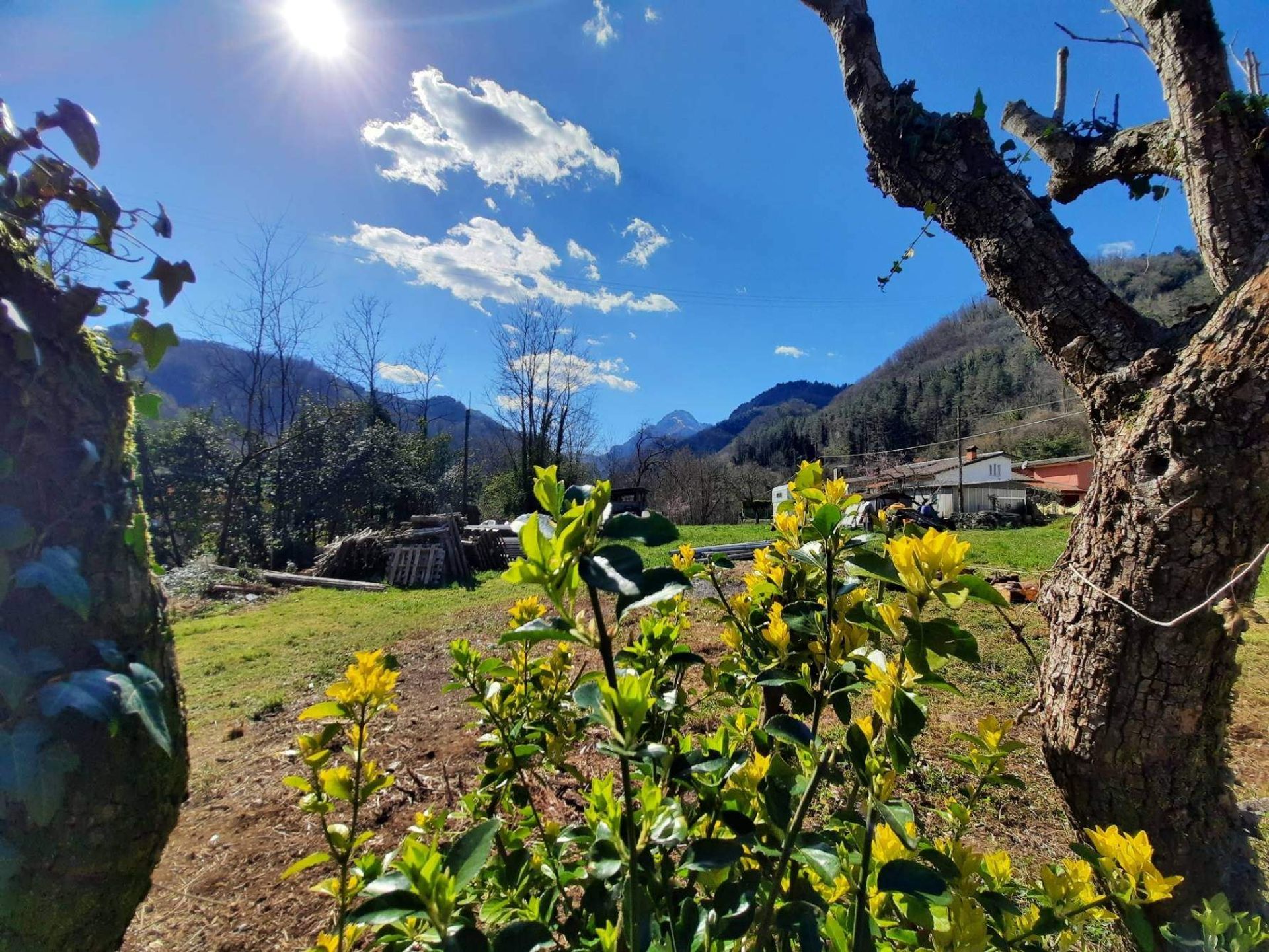 Condominium in Gallicano, Tuscany 10899197