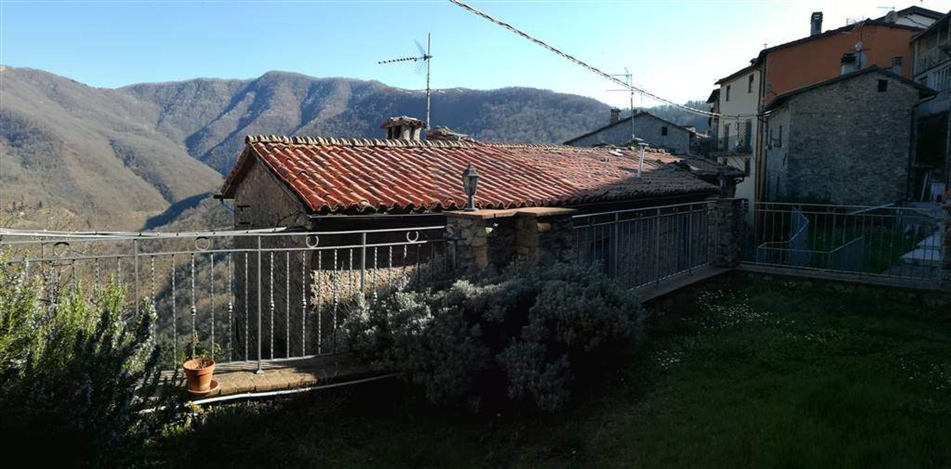 casa en Gallicano, Toscana 10899232