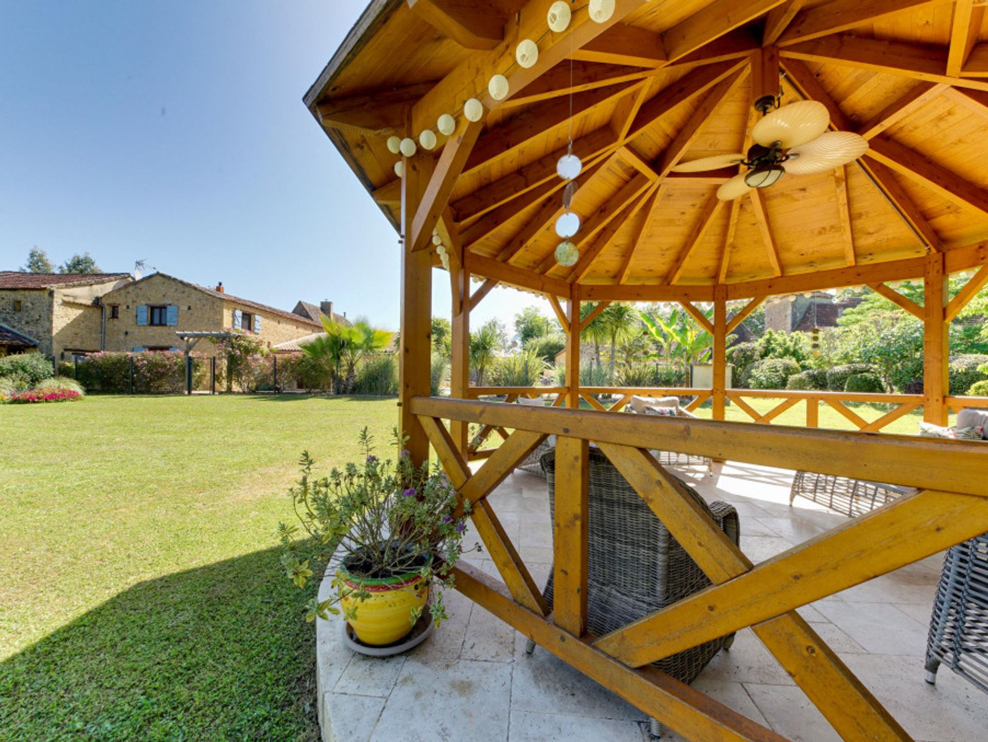 Rumah di Calès, Nouvelle-Aquitaine 10899412