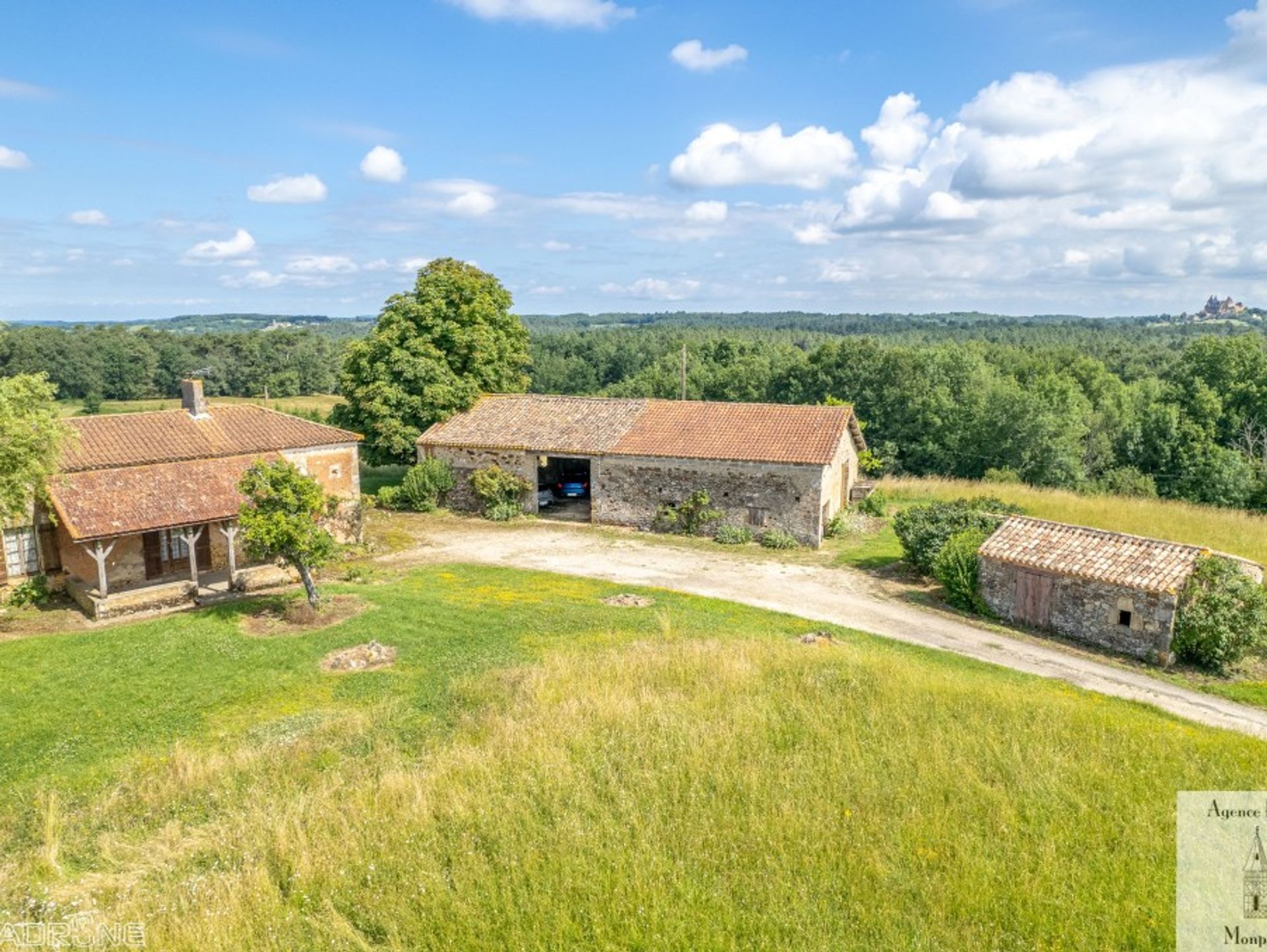 rumah dalam Biron, Nouvelle-Aquitaine 10899428