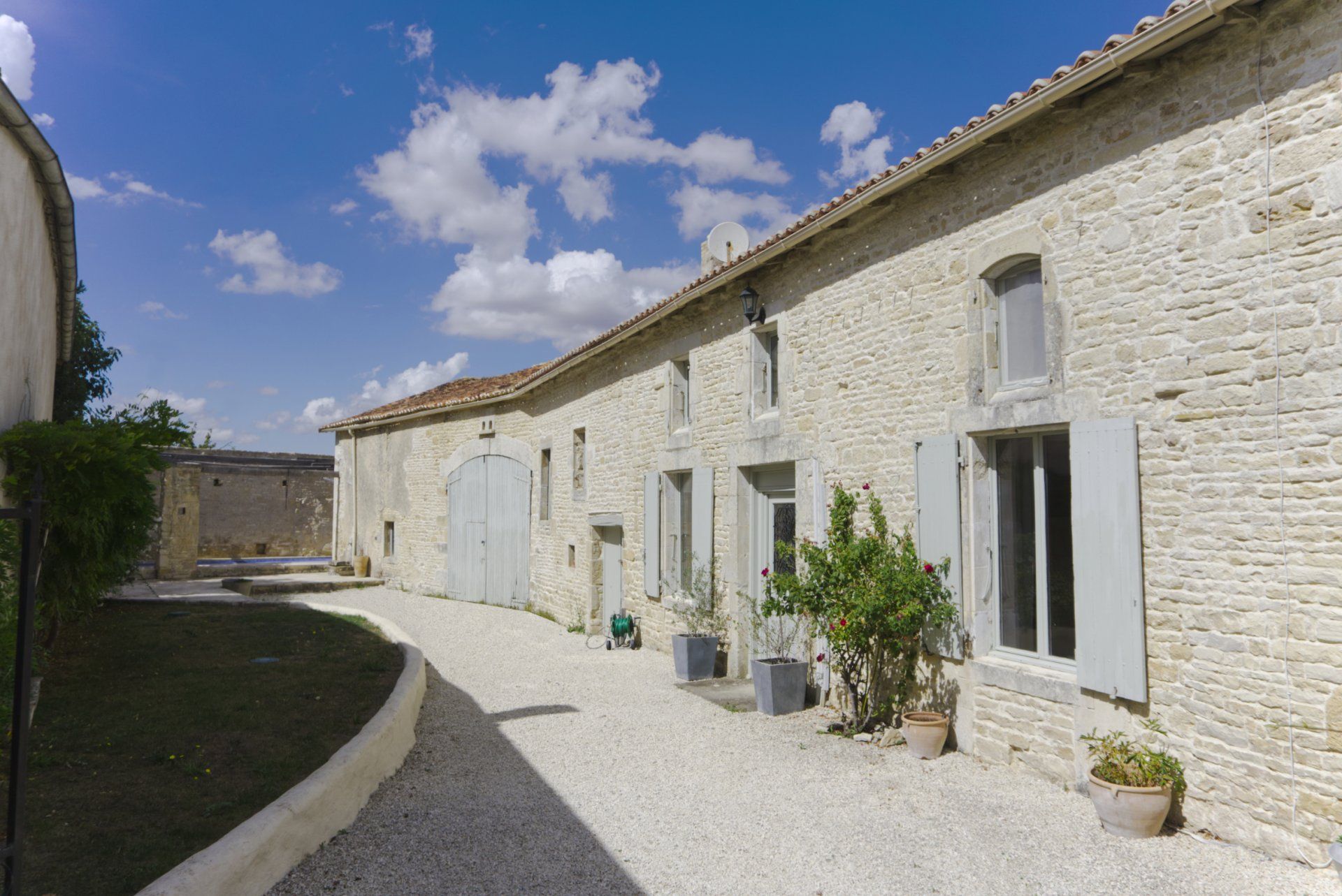 Huis in Villefagnan, Nouvelle-Aquitaine 10899760