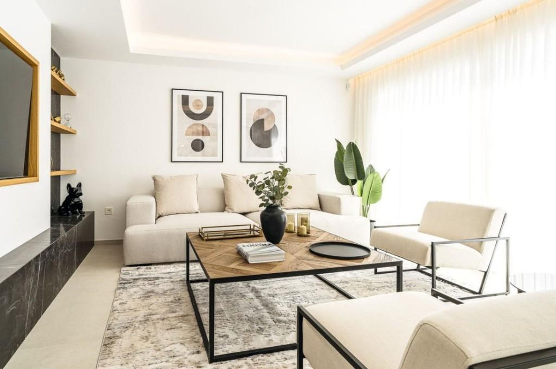 Condominium in Marbella, Andalucía 10899820