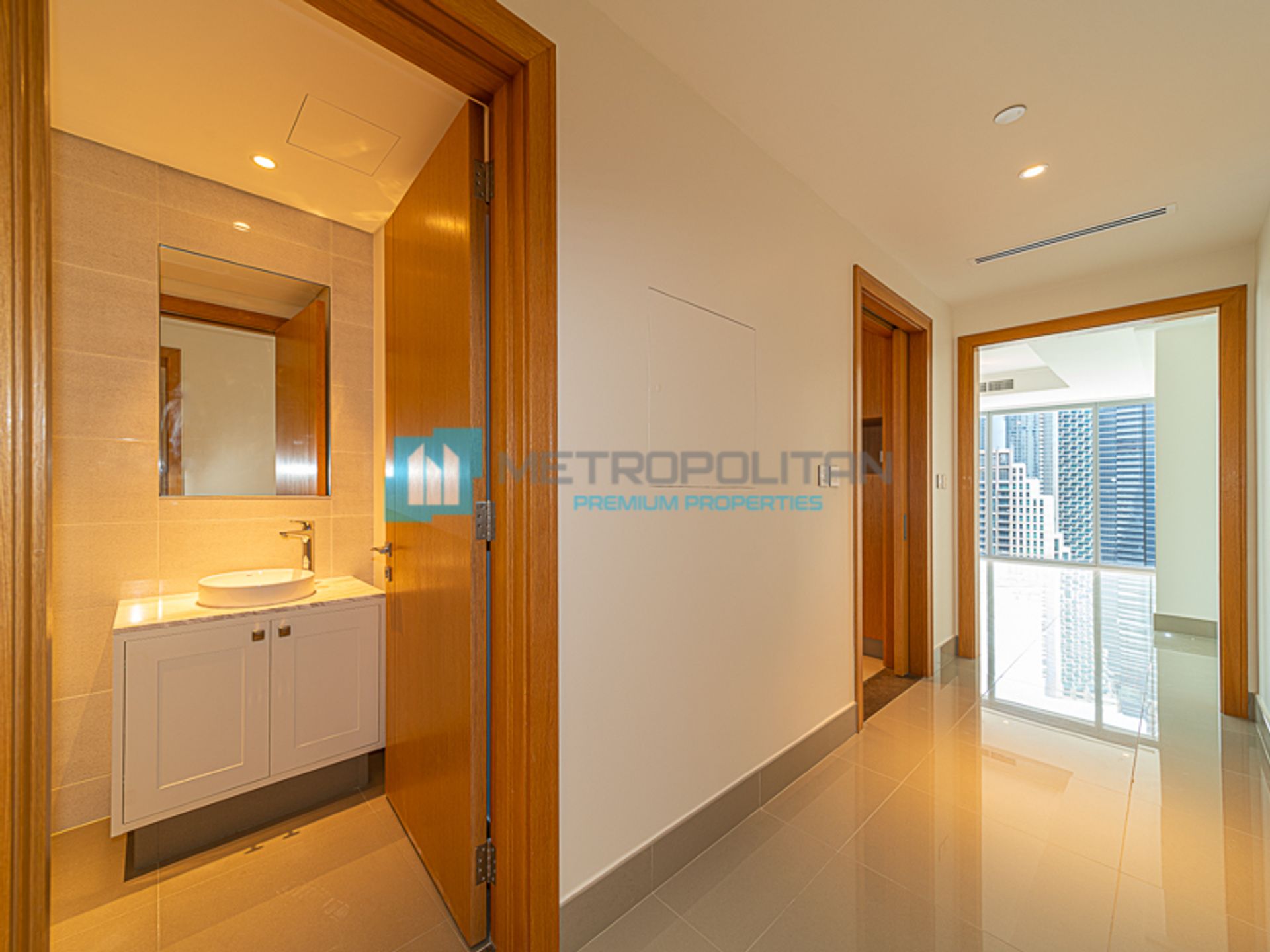 Condominium in Dubai, Dubai 10900109