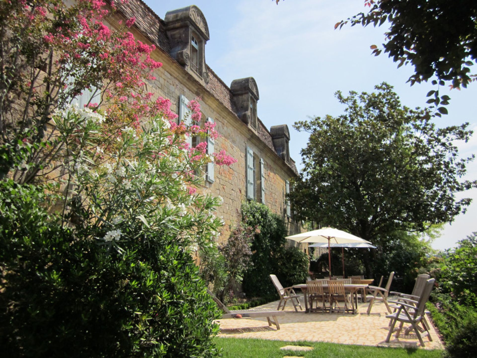 Huis in Vergt-de-Biron, Nouvelle-Aquitaine 10900114