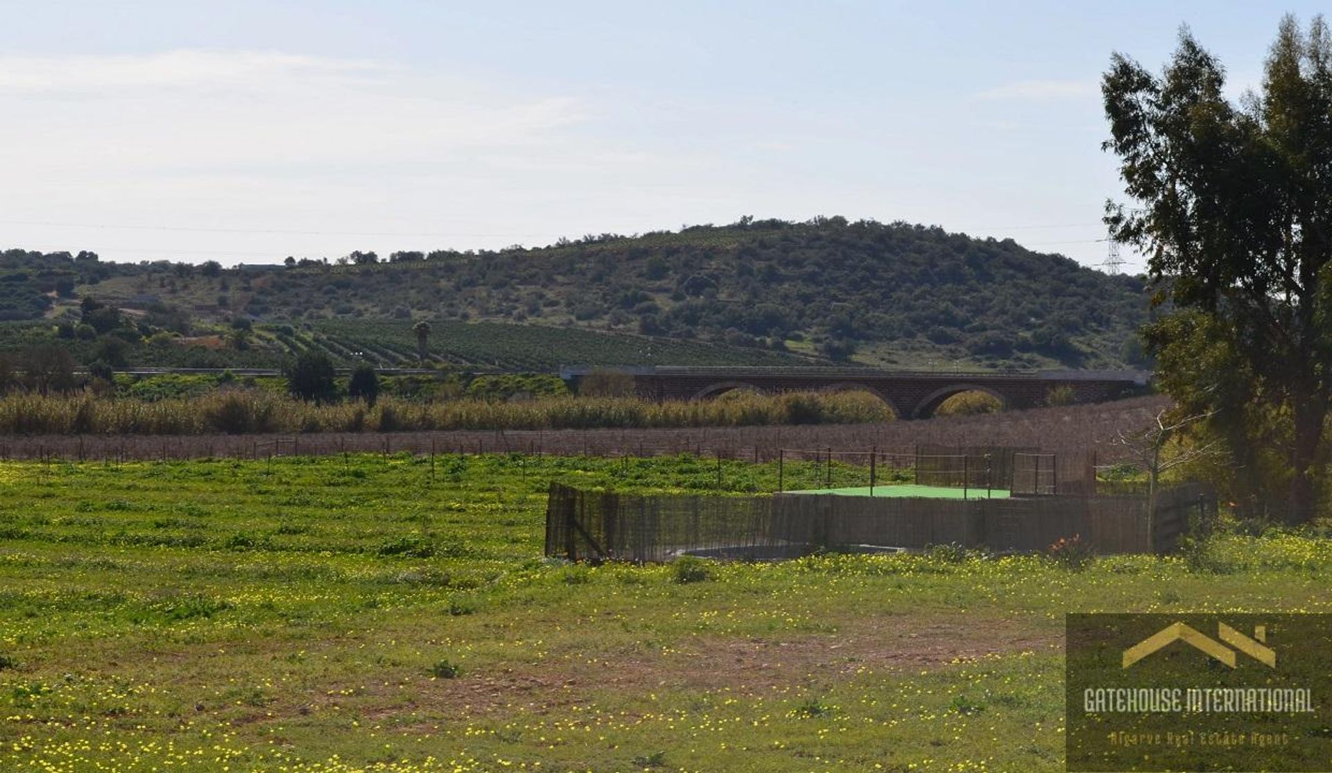 Condomínio no São Bartolomeu de Messines, Faro District 10900191