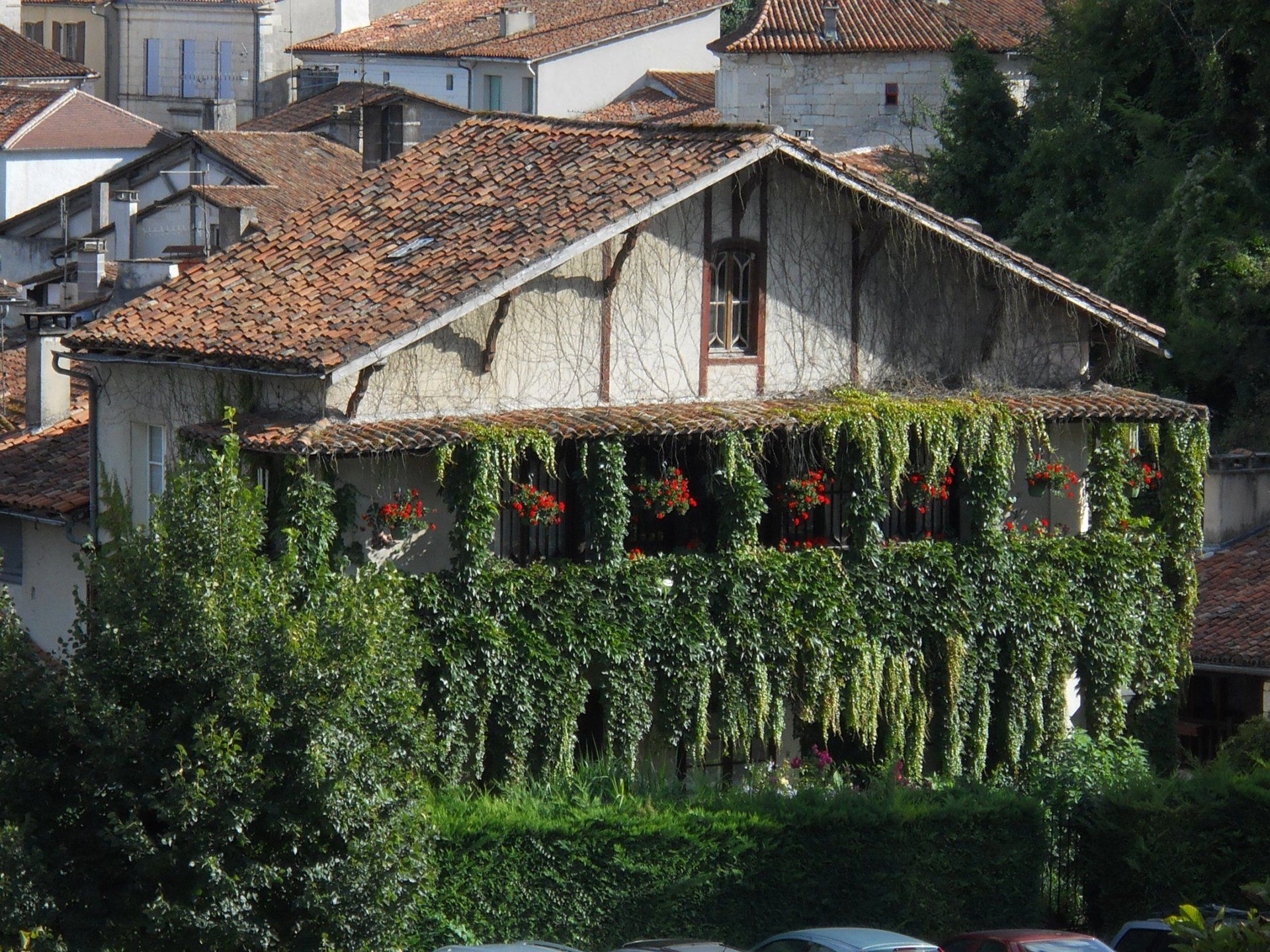 Rumah di Aubeterre-sur-Dronne, Nouvelle-Aquitaine 10900254