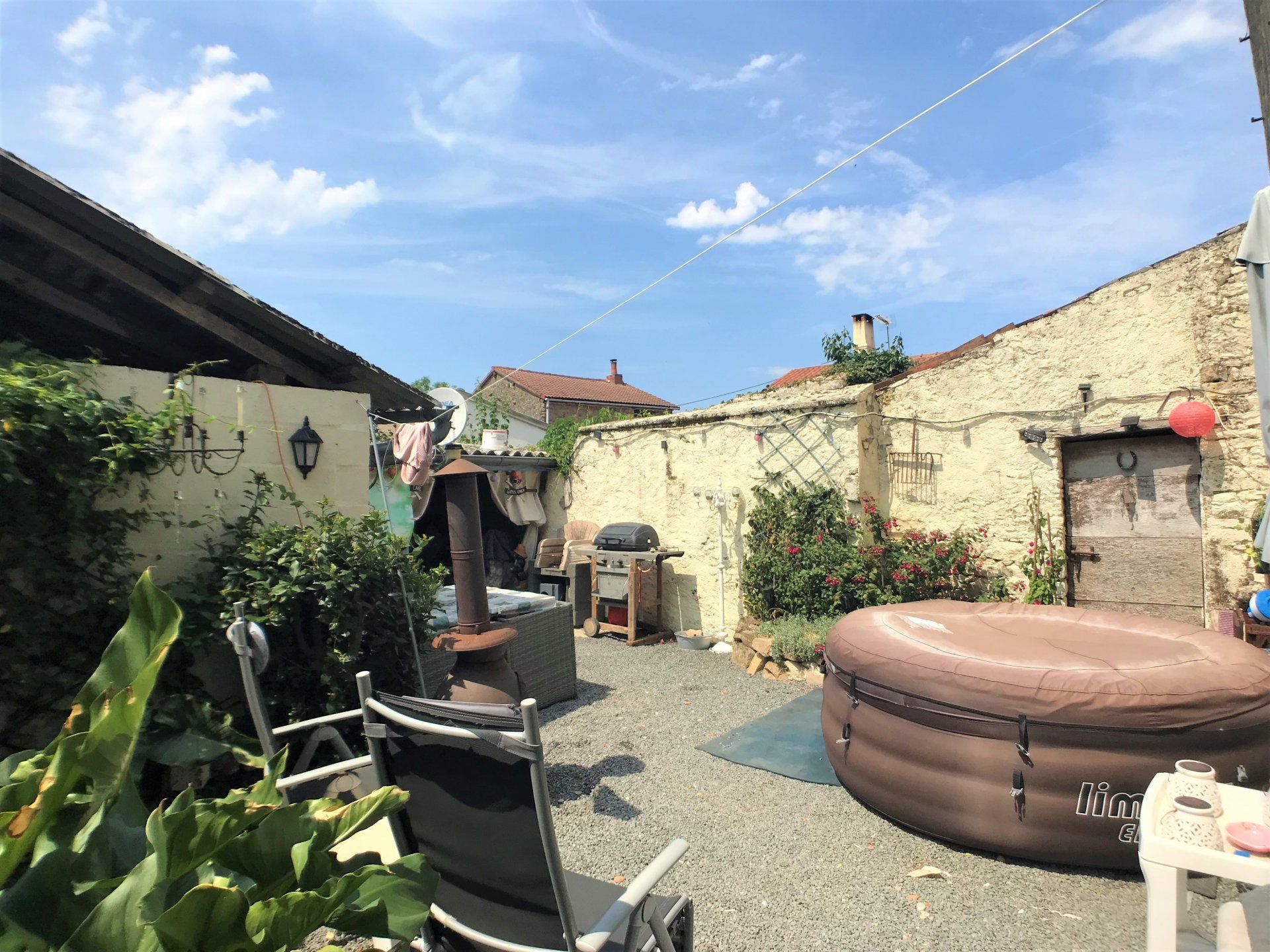 Huis in Le Dorat, Nouvelle-Aquitaine 10900471