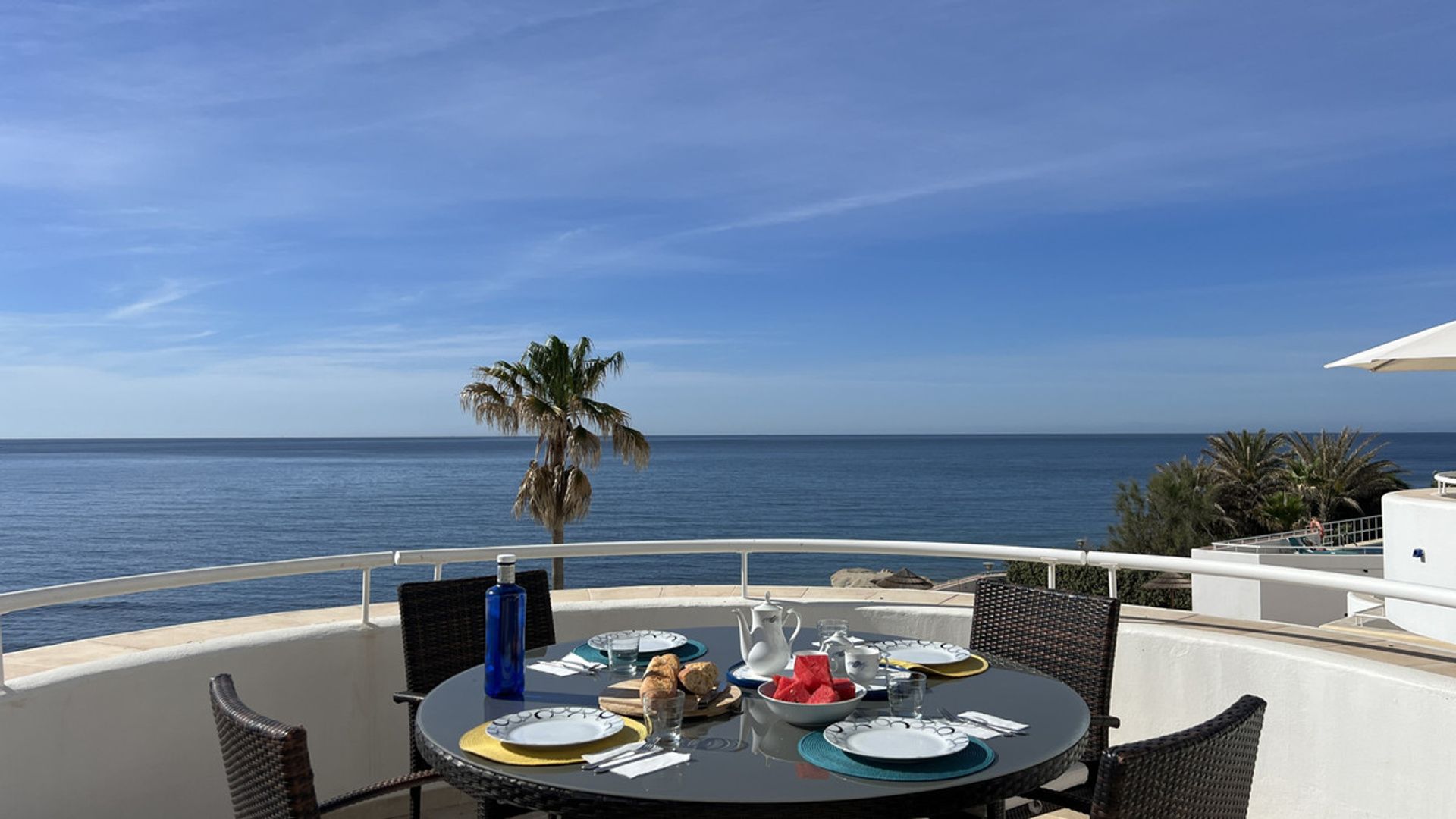 Condominium in Estepona, Andalucía 10900490