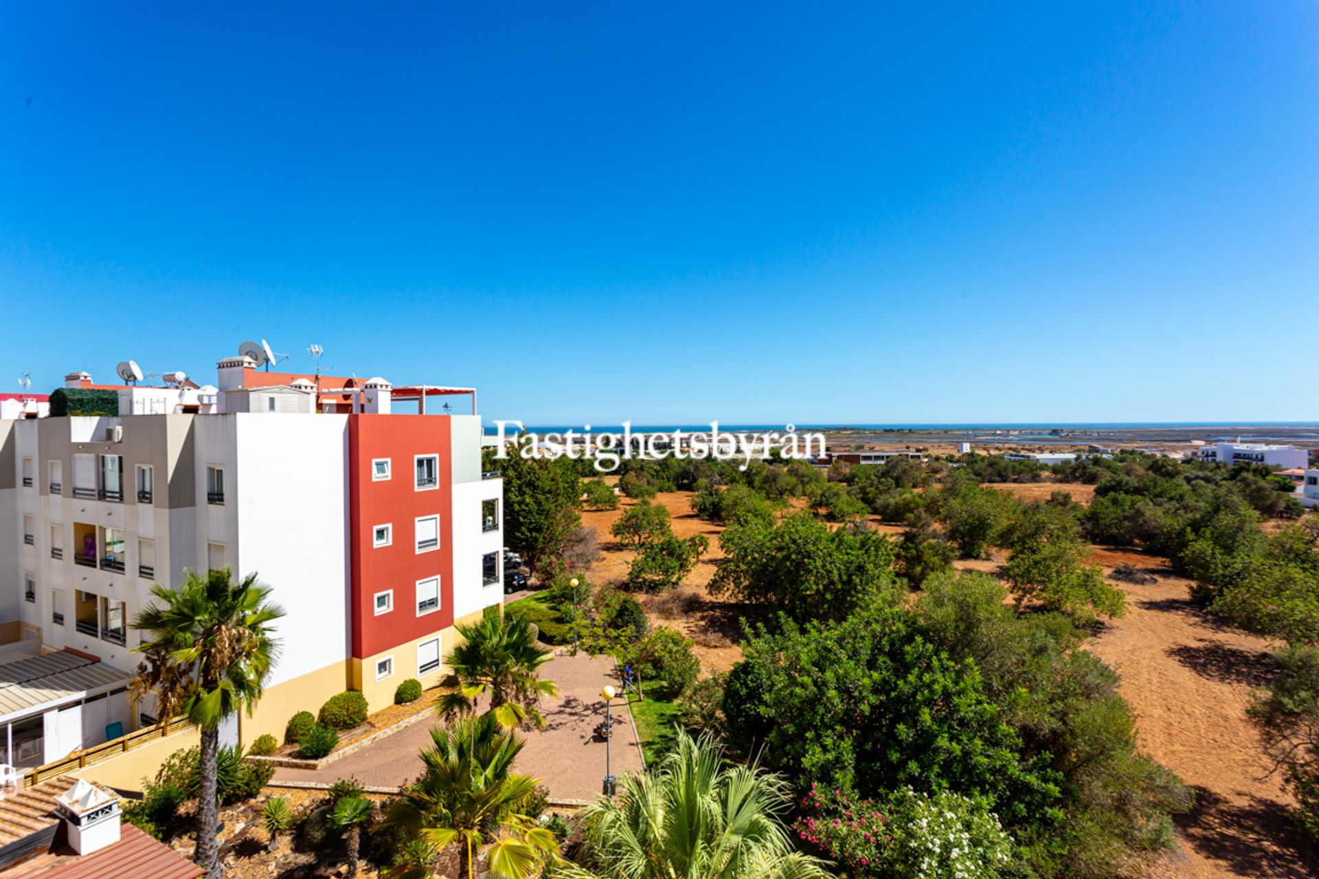 Condominium in Tavira, Faro District 10900911