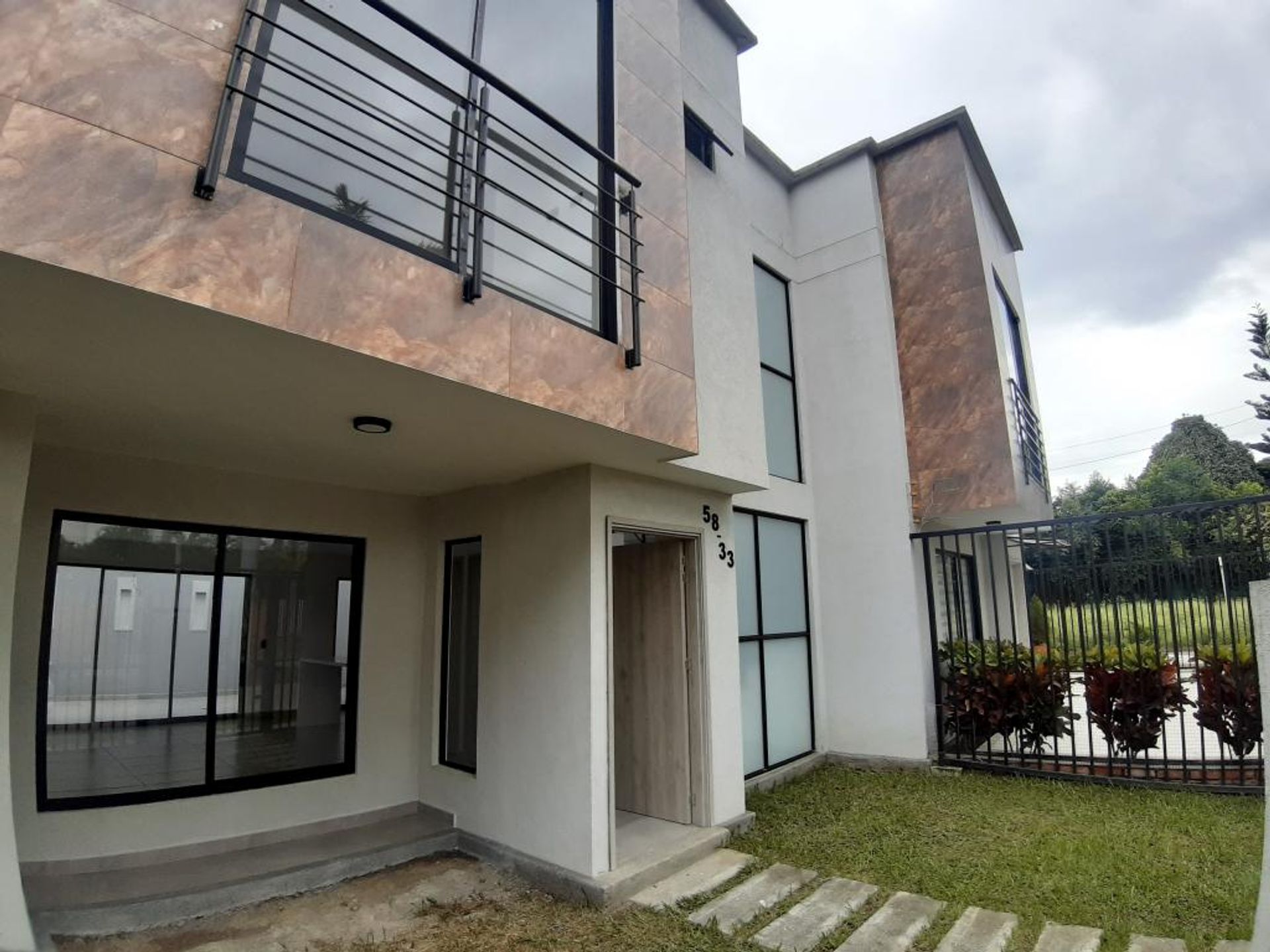 Haus im La Pampa, Valle del Cauca 10901410