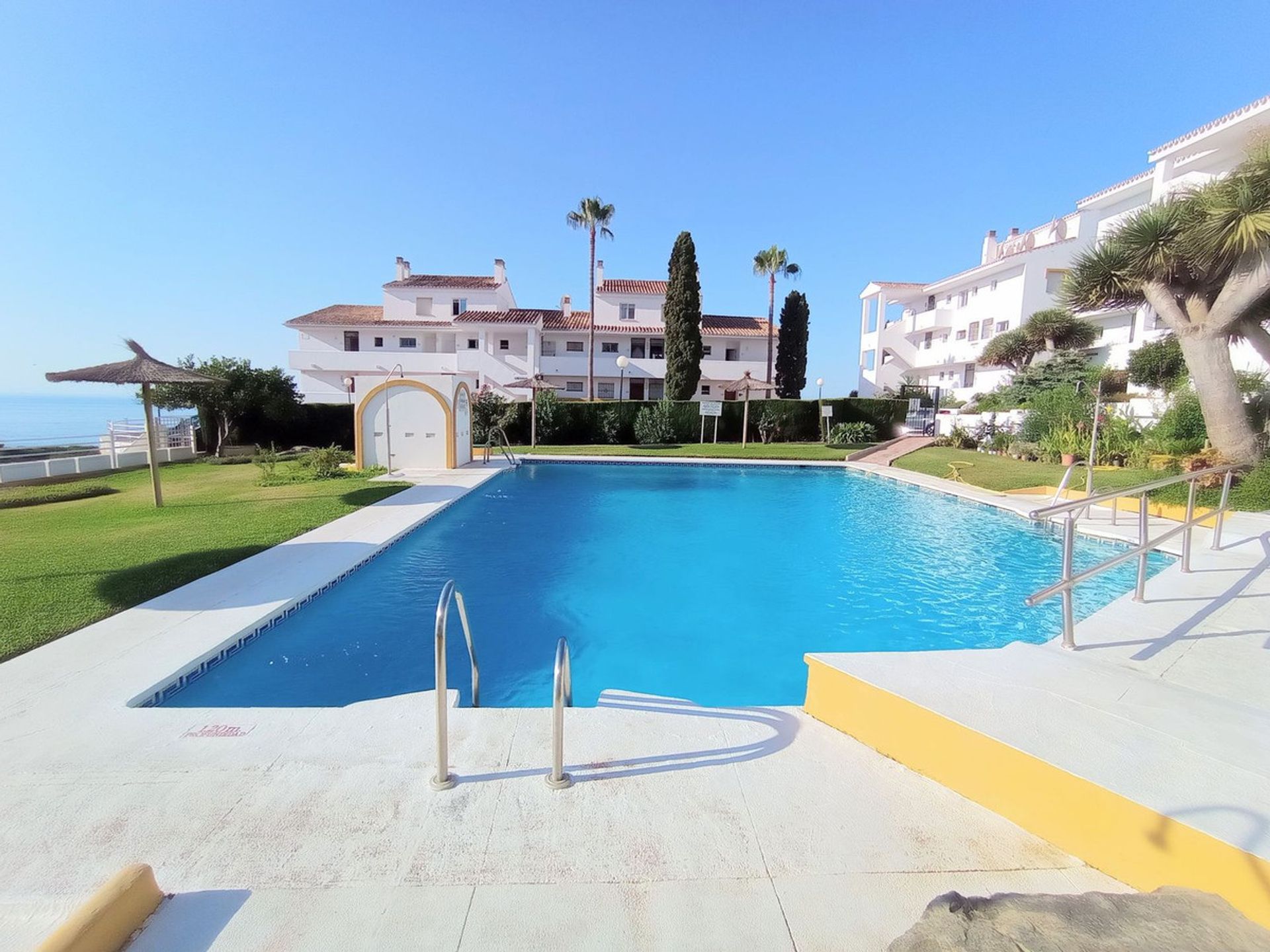 Condominium dans Fuengirola, Andalousie 10901559