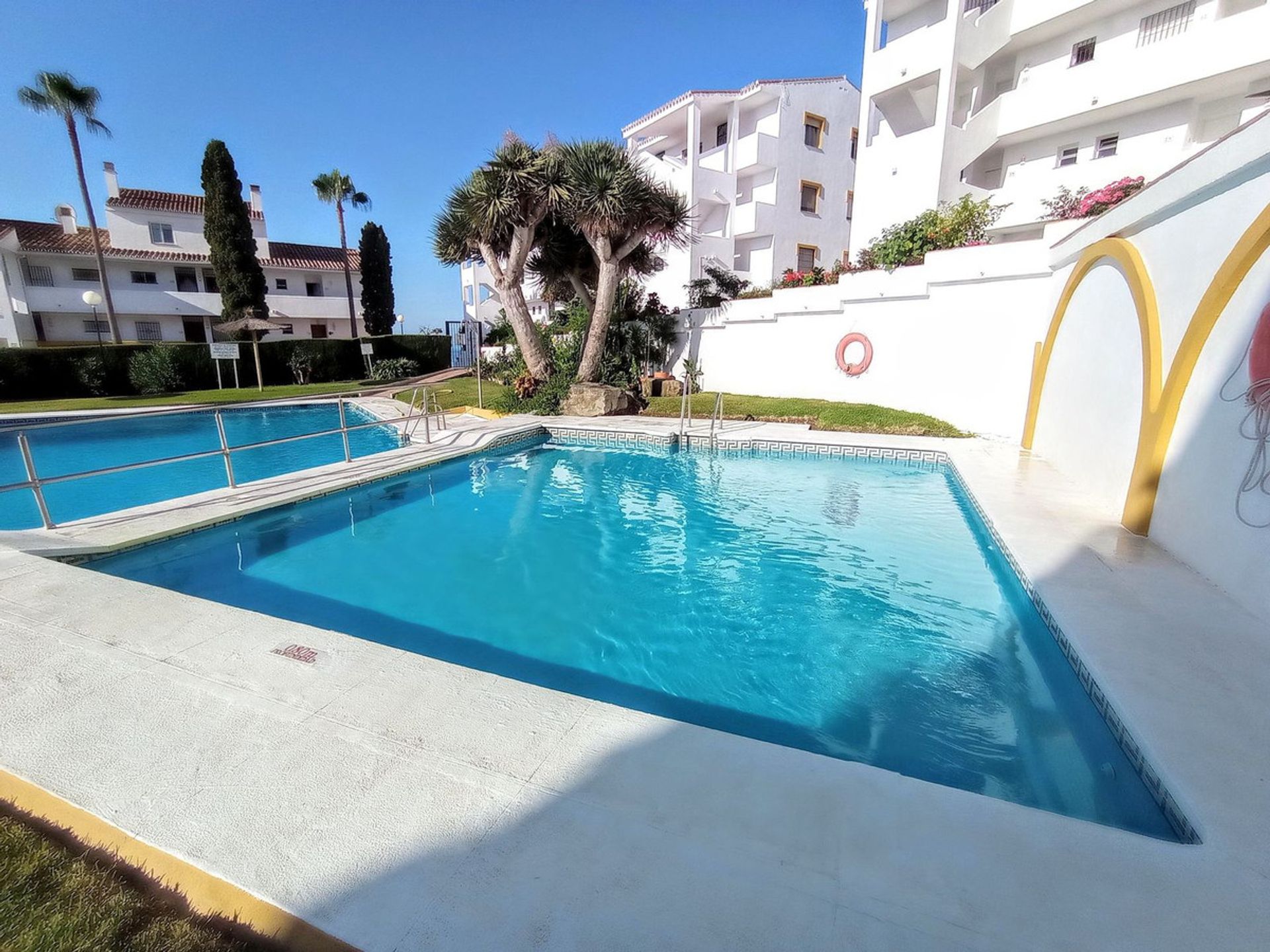 Condominium dans Fuengirola, Andalousie 10901559