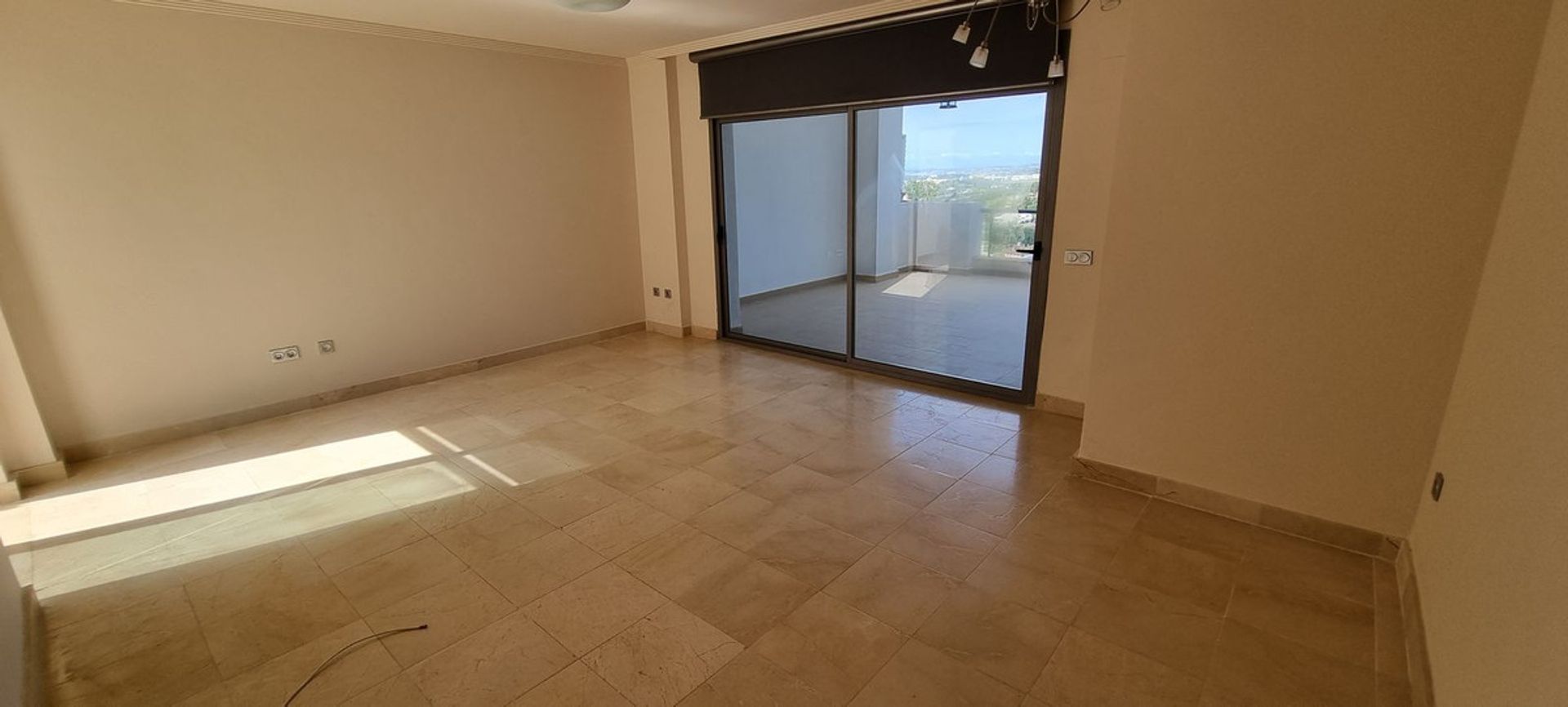 Condominium in Benahavís, Andalucía 10902673