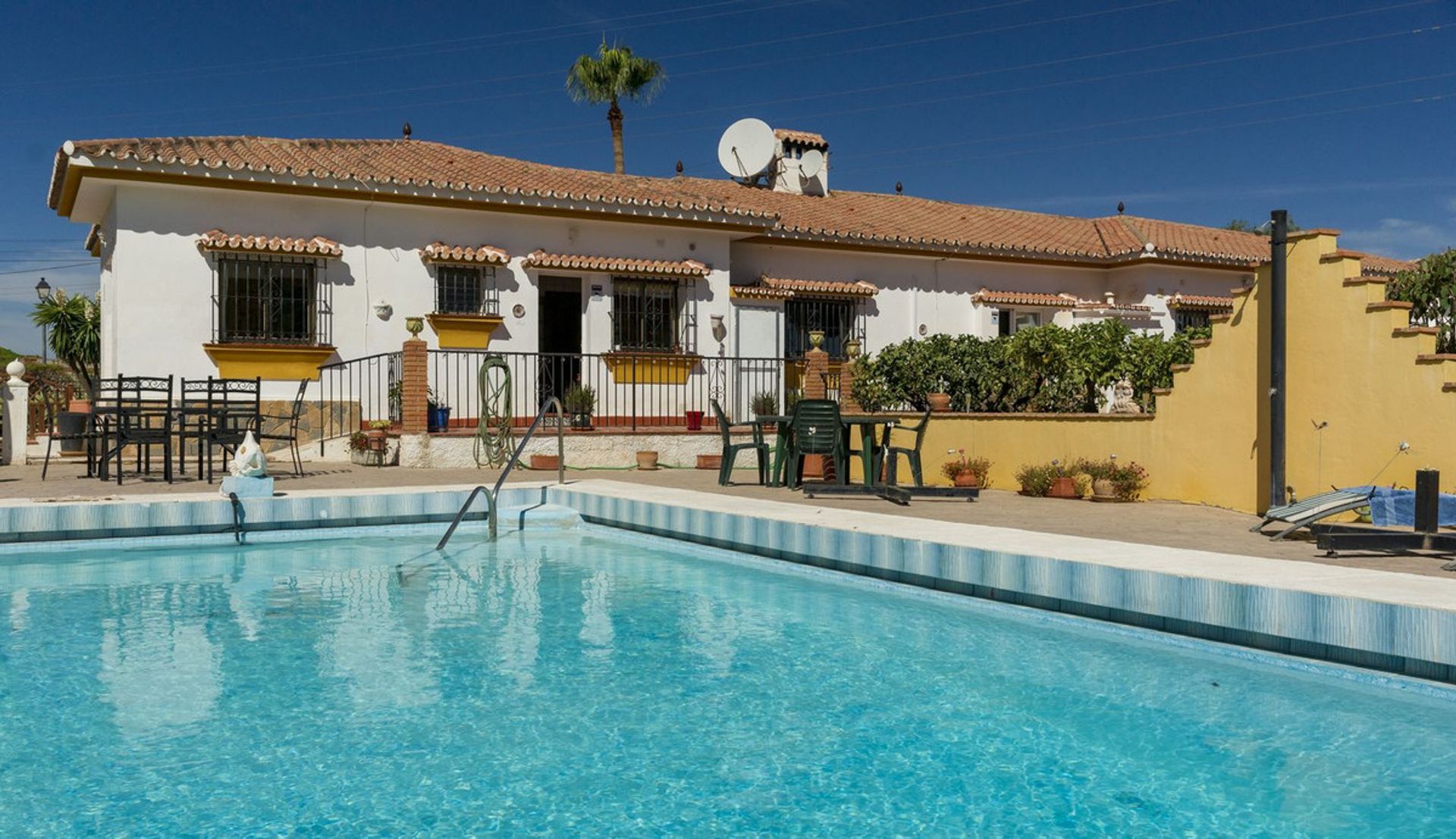 casa en Alhaurín de la Torre, Andalusia 10902882