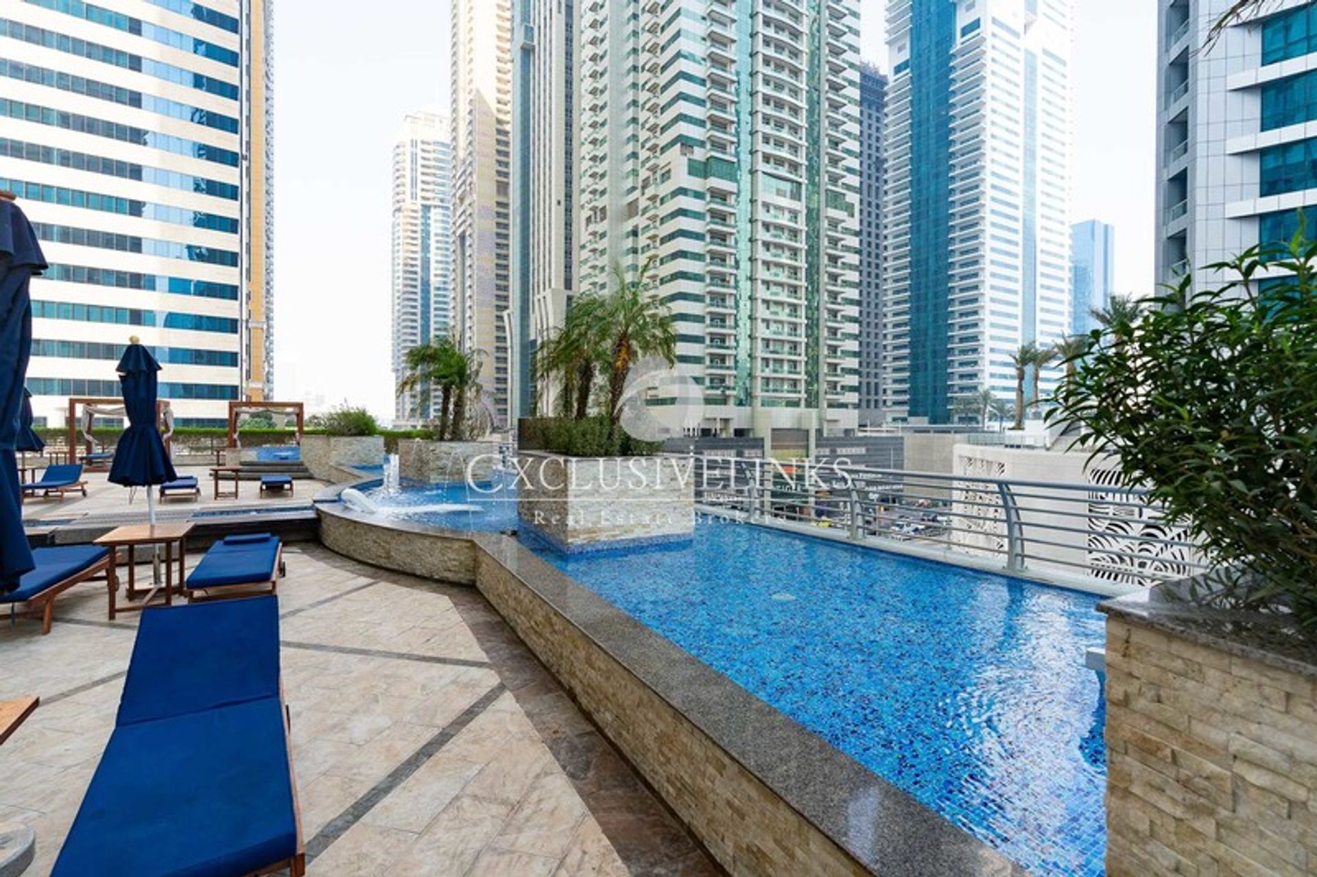 Condominium in Dubai, Dubai 10903253