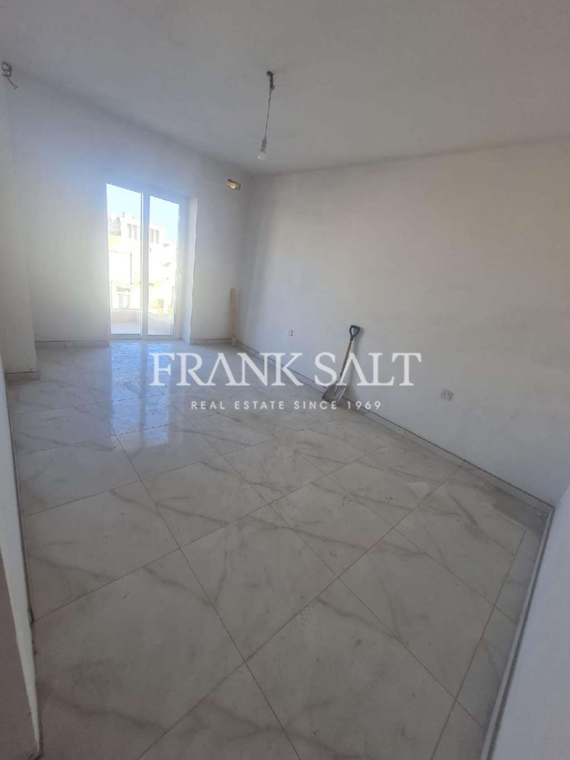 Condominio nel Naxxar,  10906032