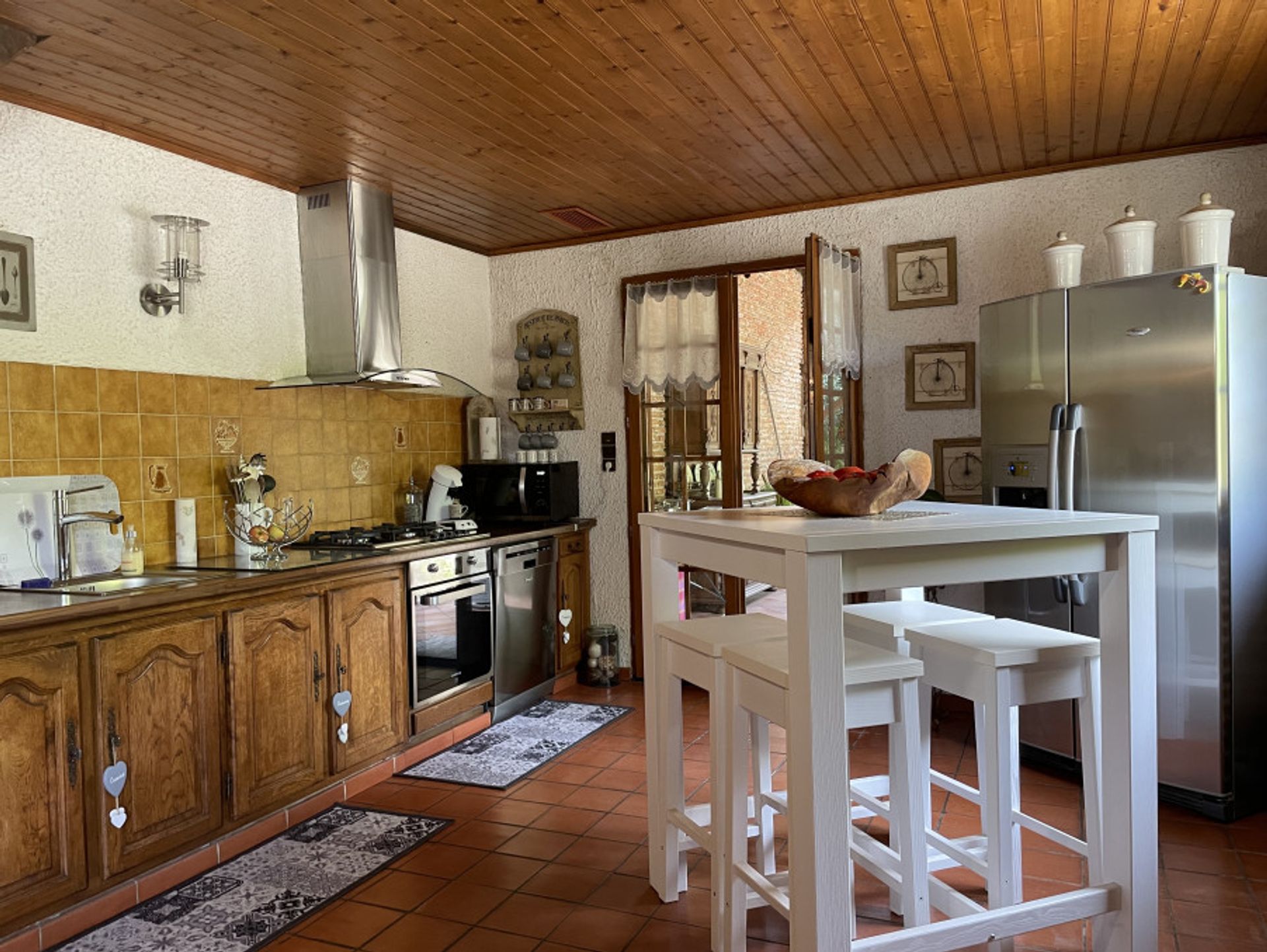 House in Montpon-Ménestérol, Nouvelle-Aquitaine 10906630