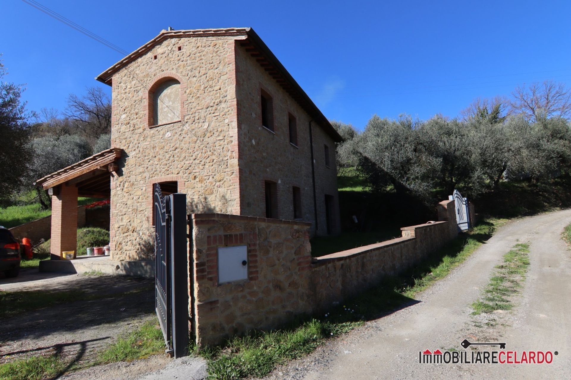 بيت في Volterra, Tuscany 10906633