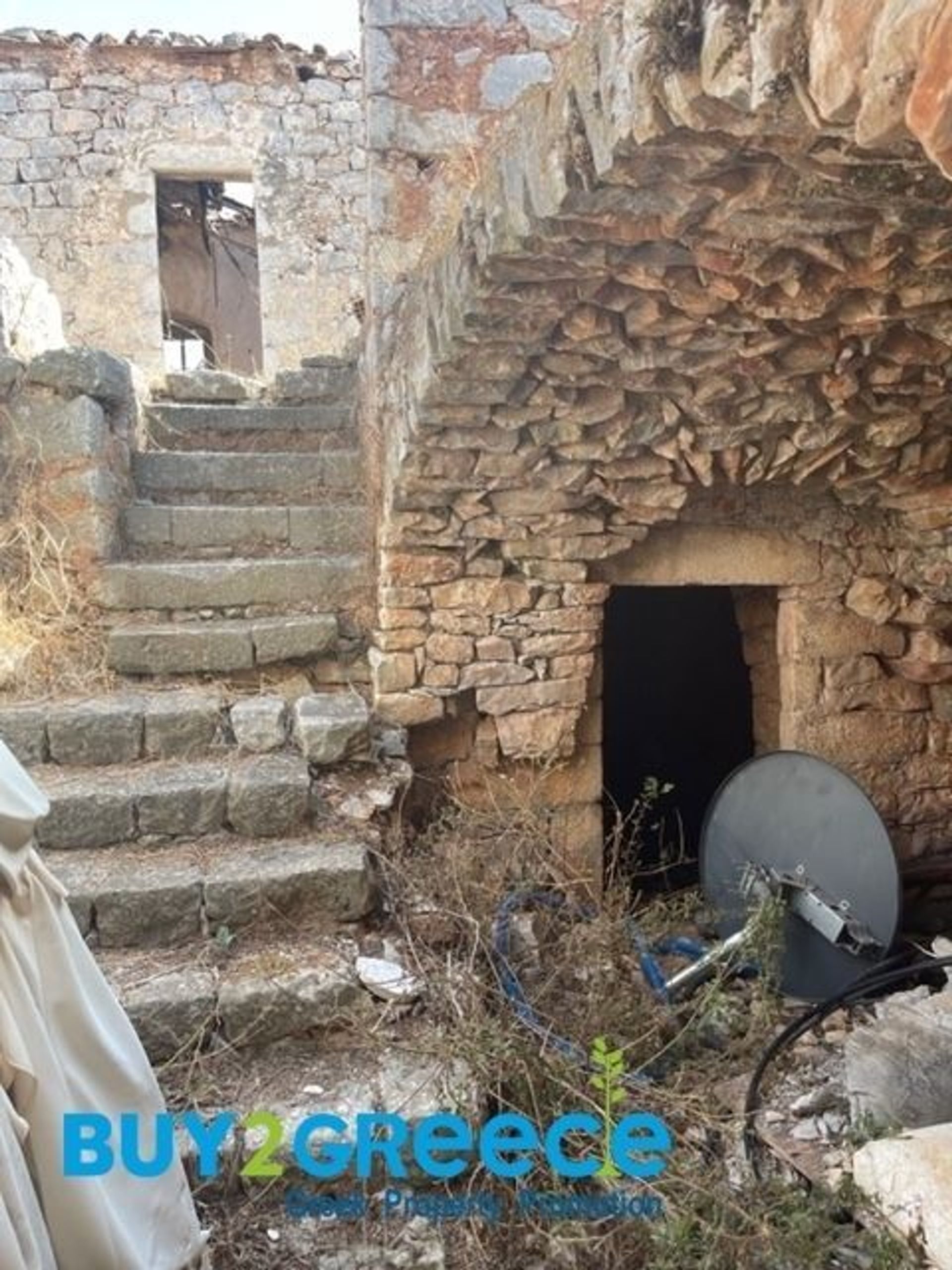 Rumah di Pyrgos Dirou,  10906715