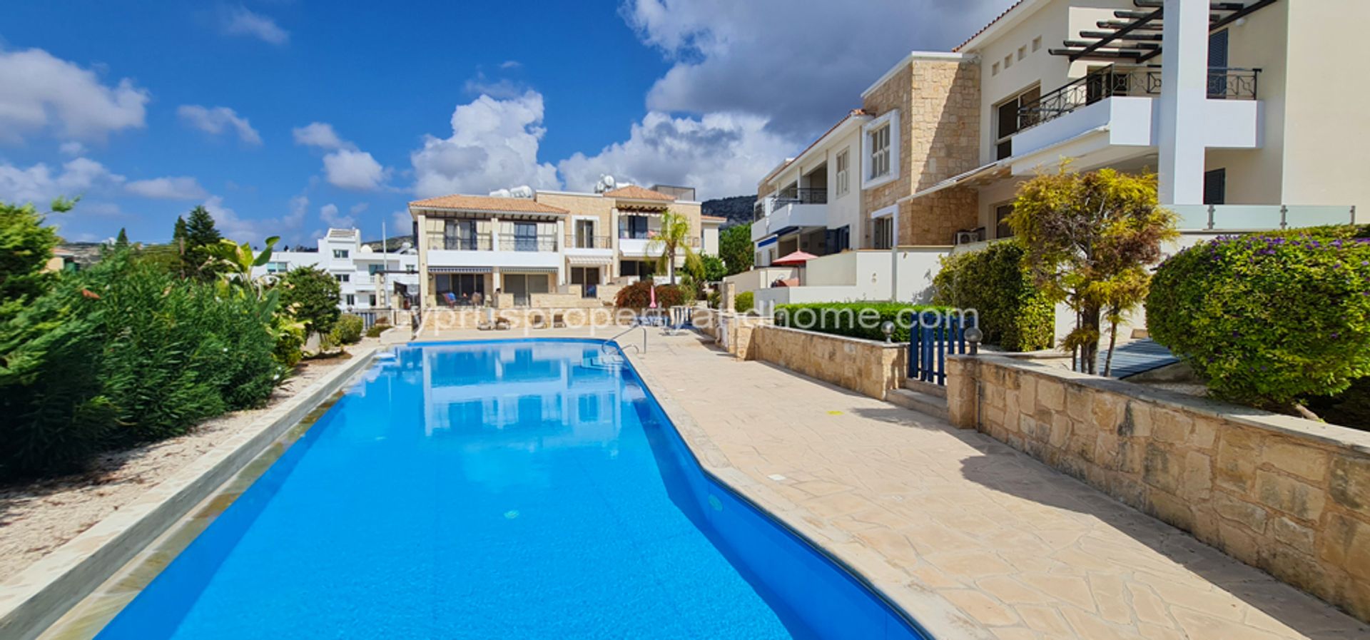 Condominium in Peyia, Paphos 10906736