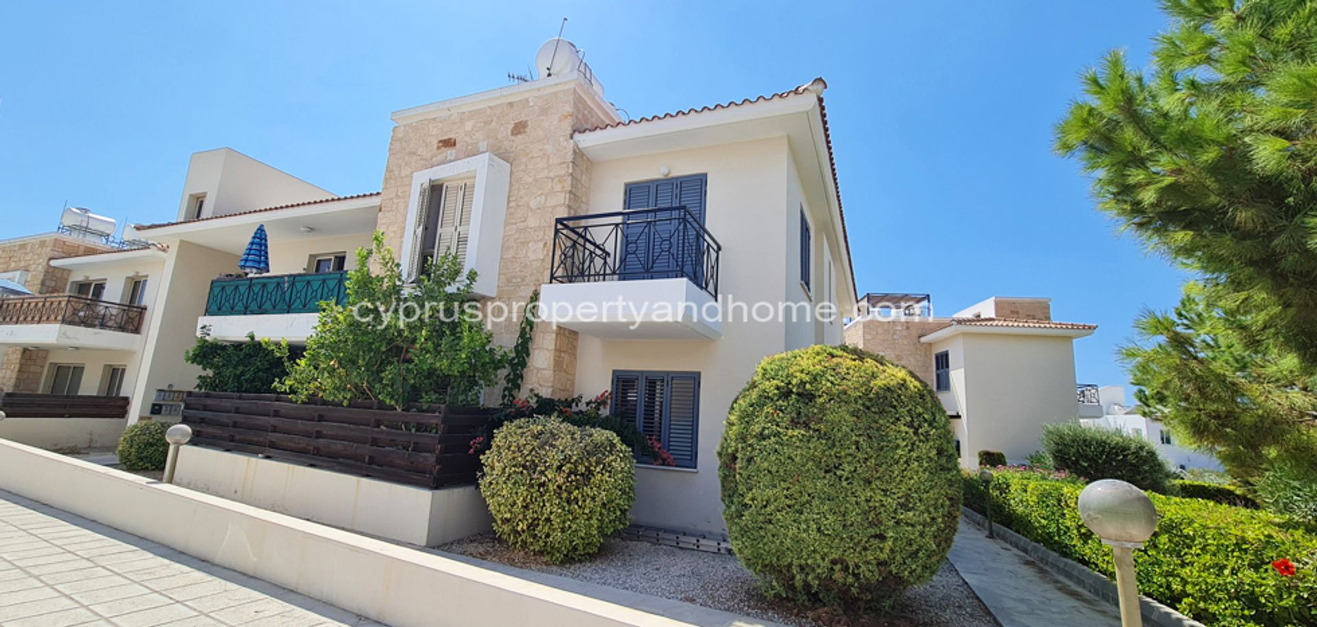 Condominium in Peyia, Paphos 10906736