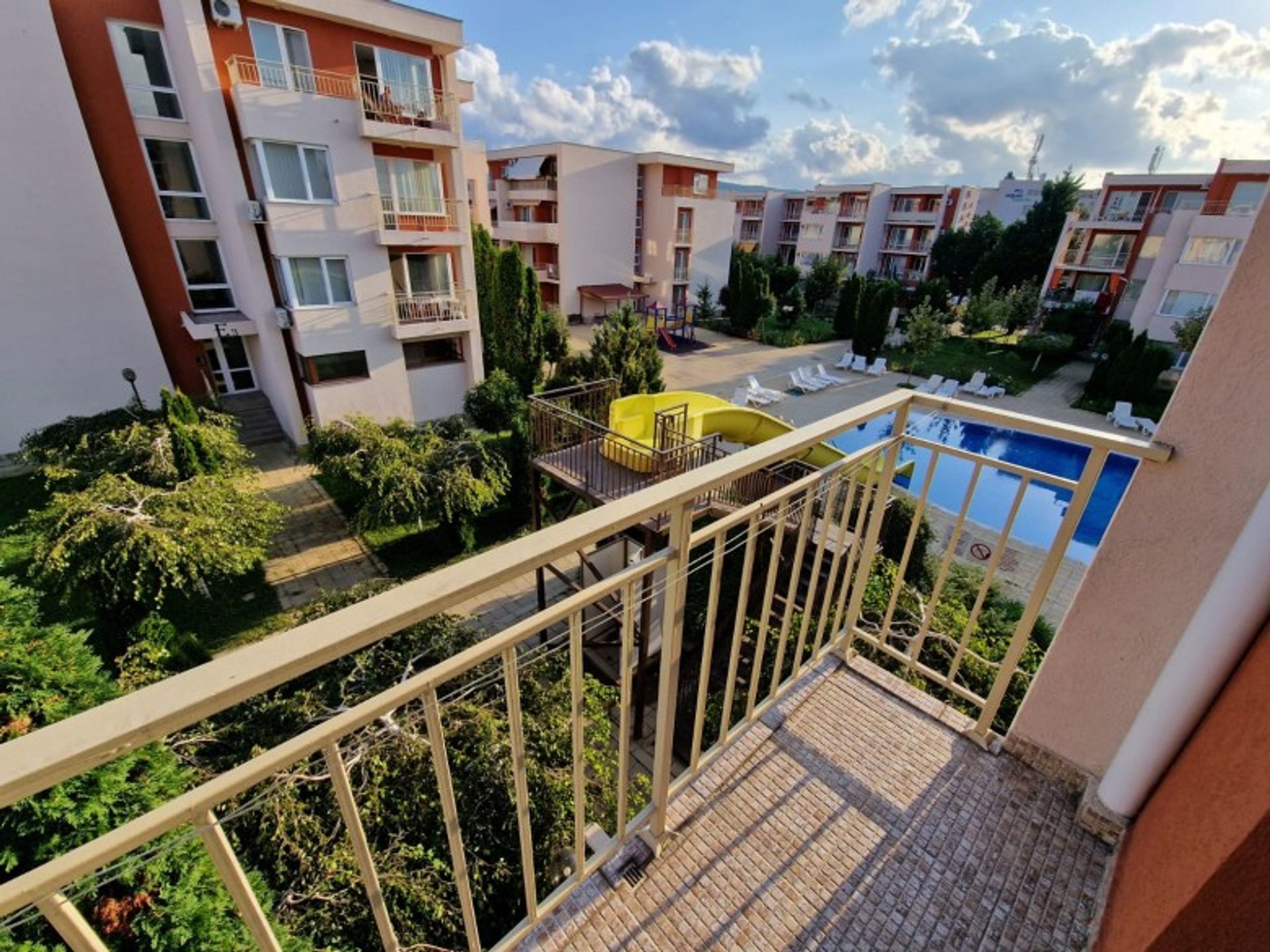 Condominio en , Burgas 10906750