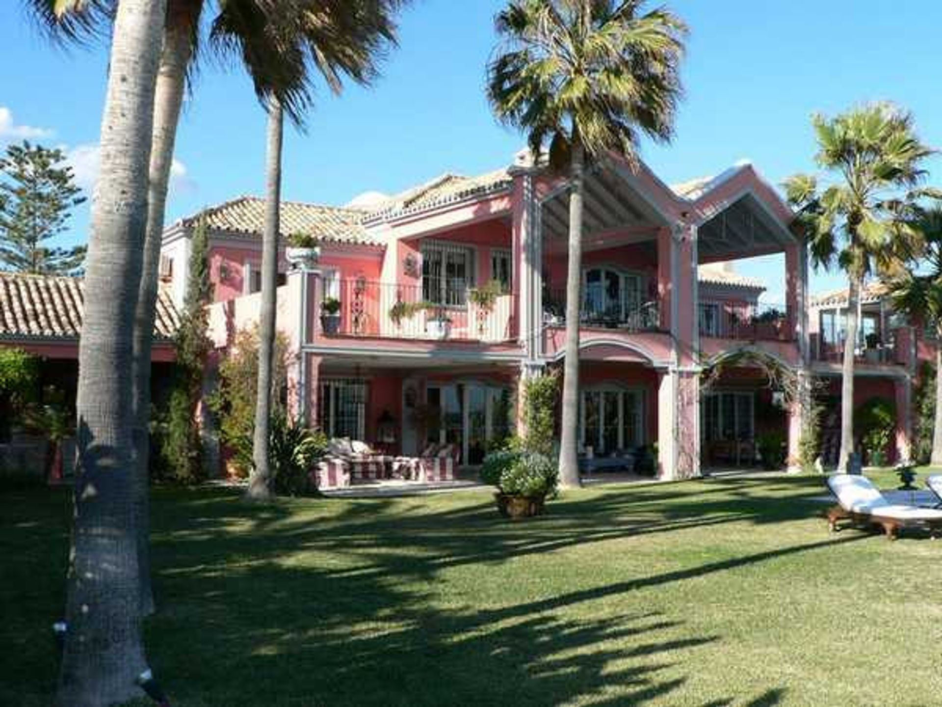 House in San Pedro de Alcantara, Andalusia 10907408