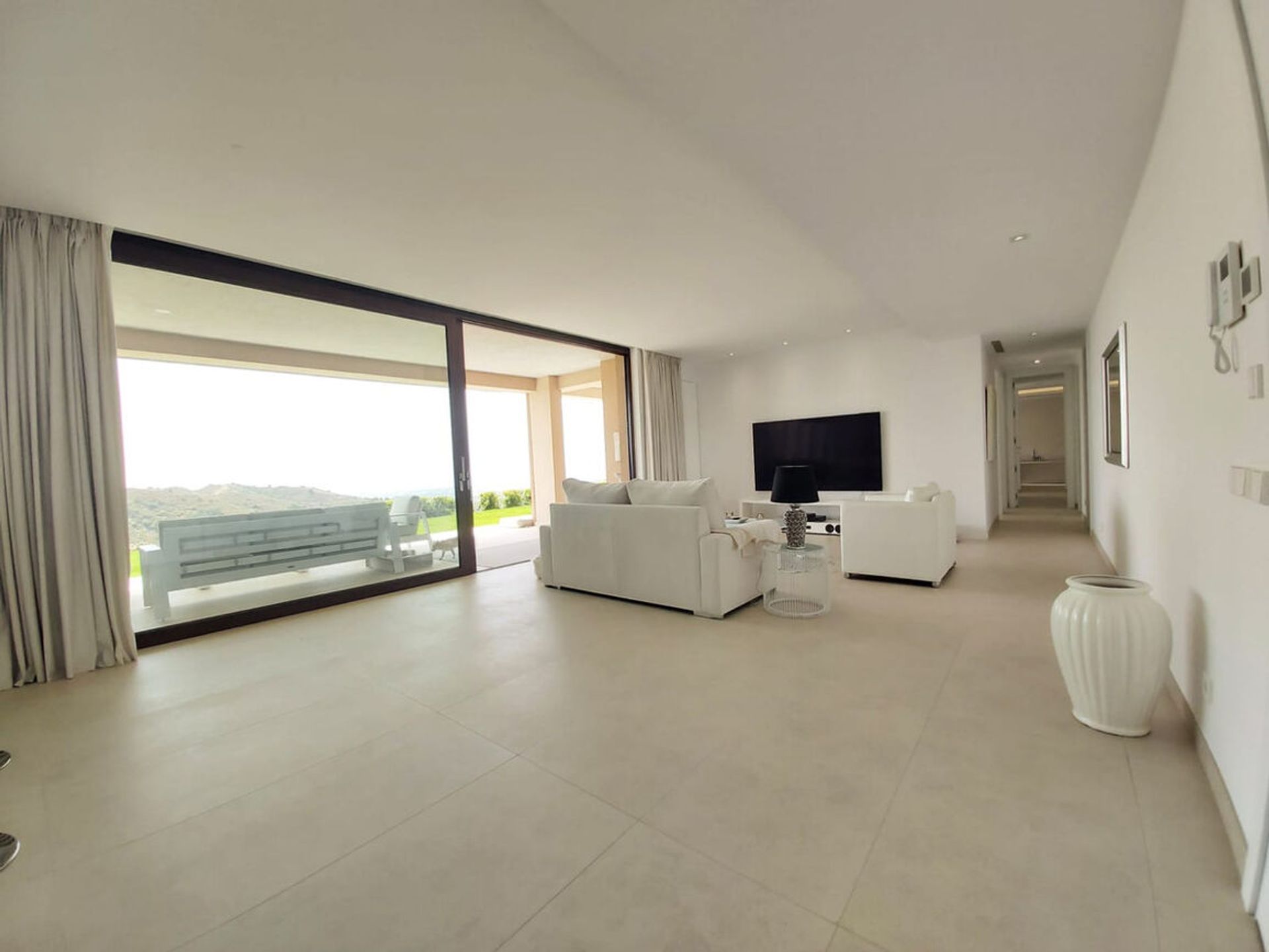 Condominium dans San Pedro de Alcántara, Andalousie 10907556