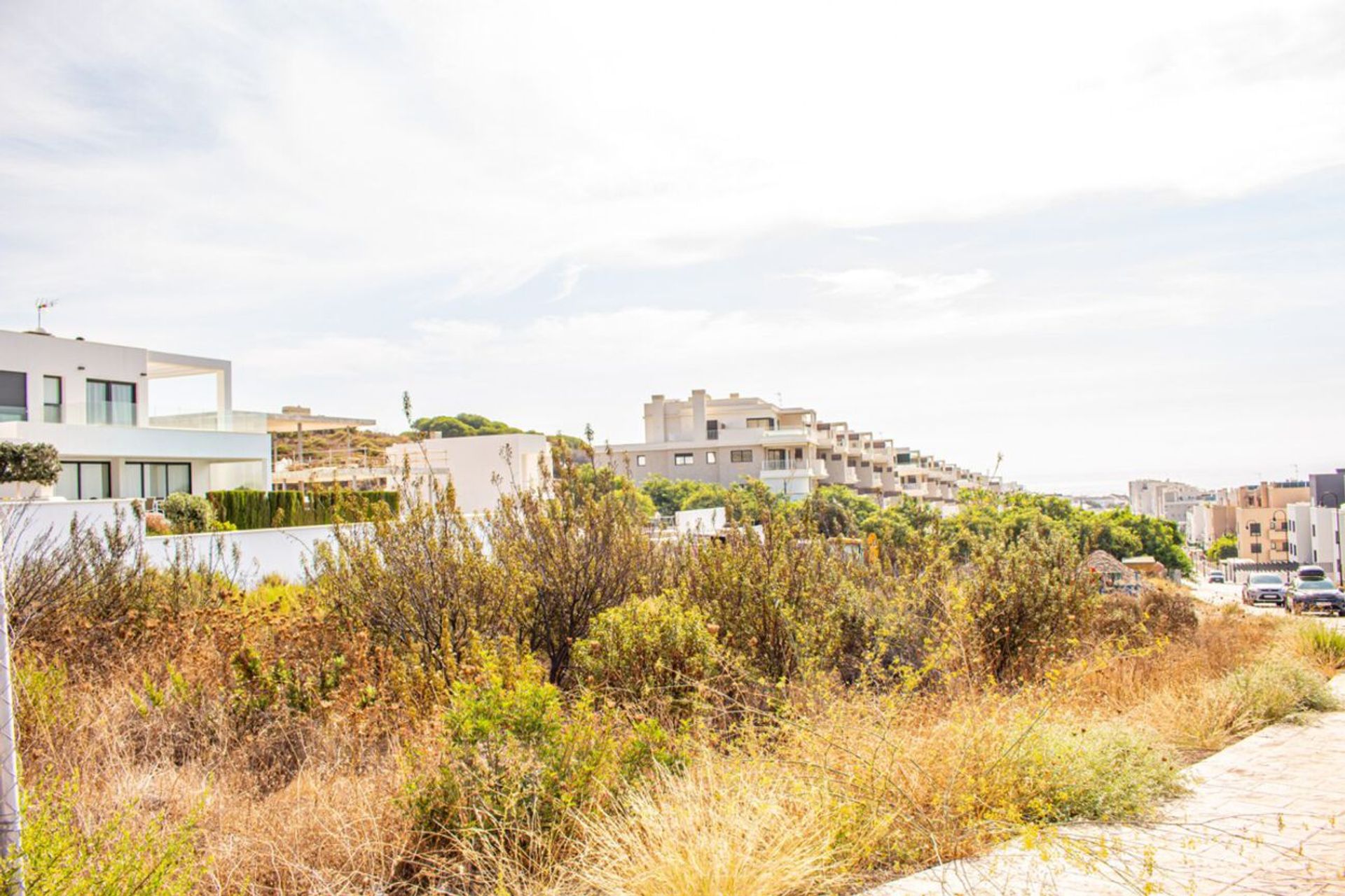 土地 在 Las Lagunas de Mijas, Andalucía 10907636