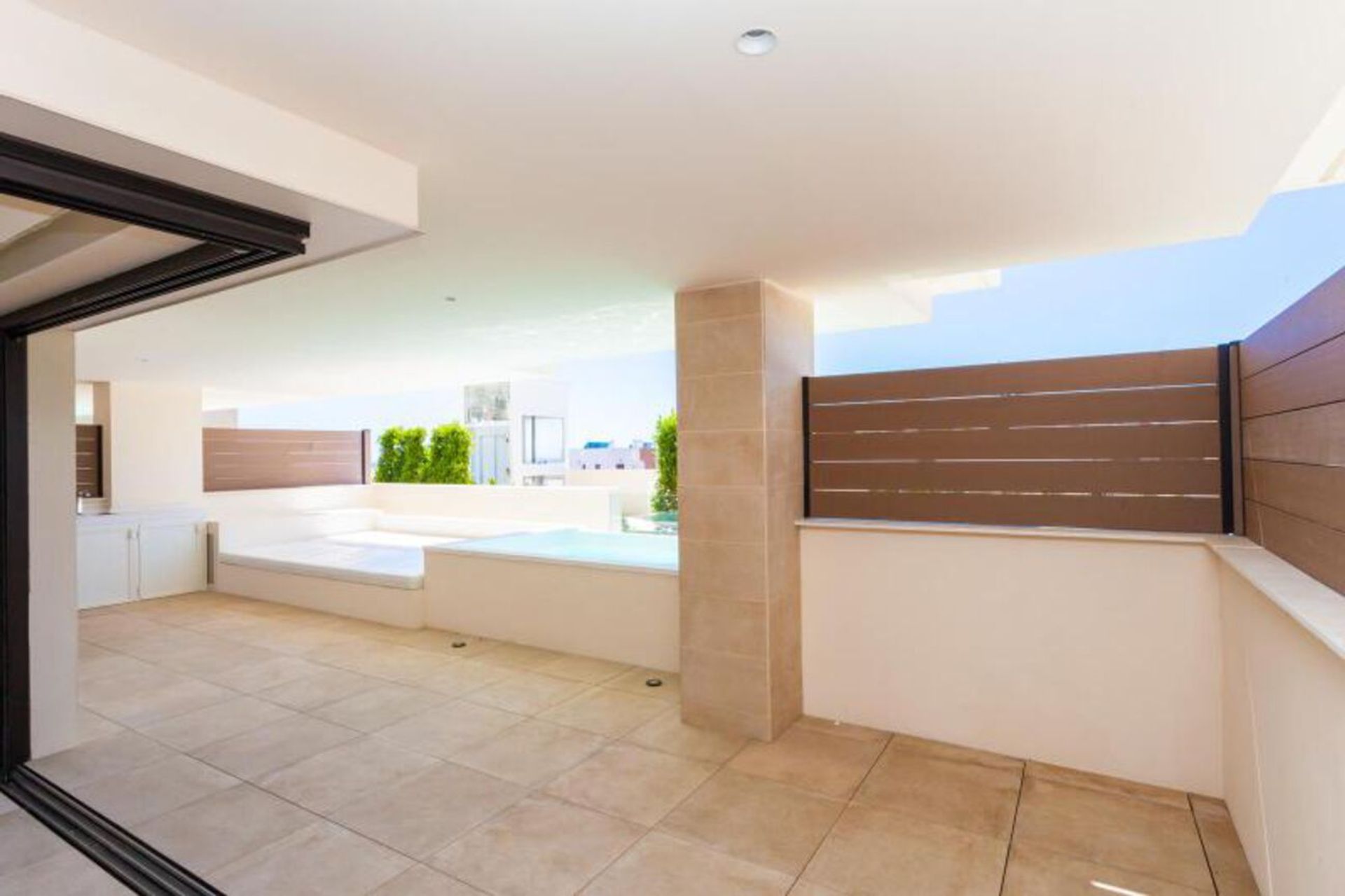 Condominium in Las Lagunas de Mijas, Andalucía 10907878