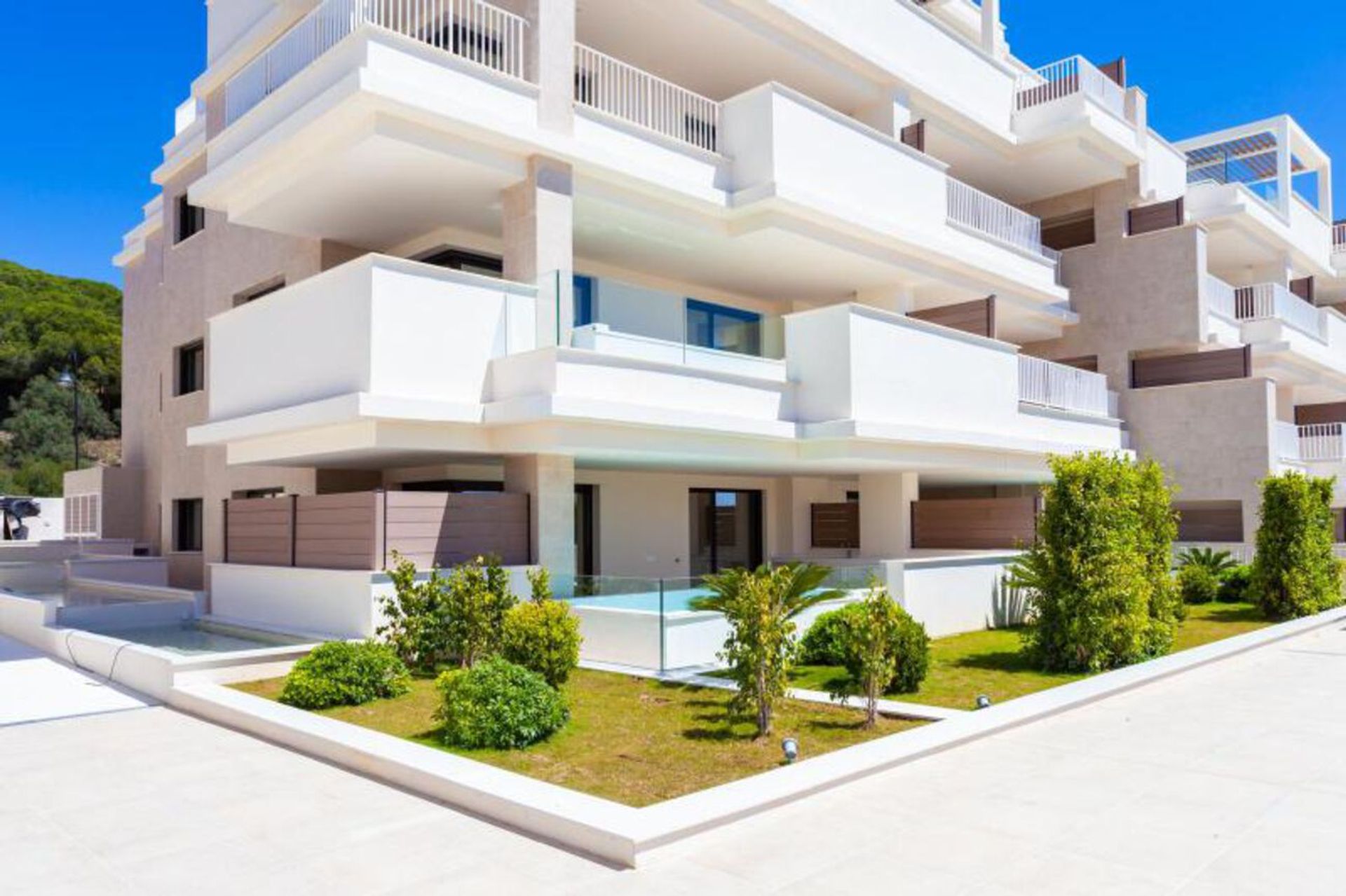 Condominium in Las Lagunas de Mijas, Andalucía 10907878