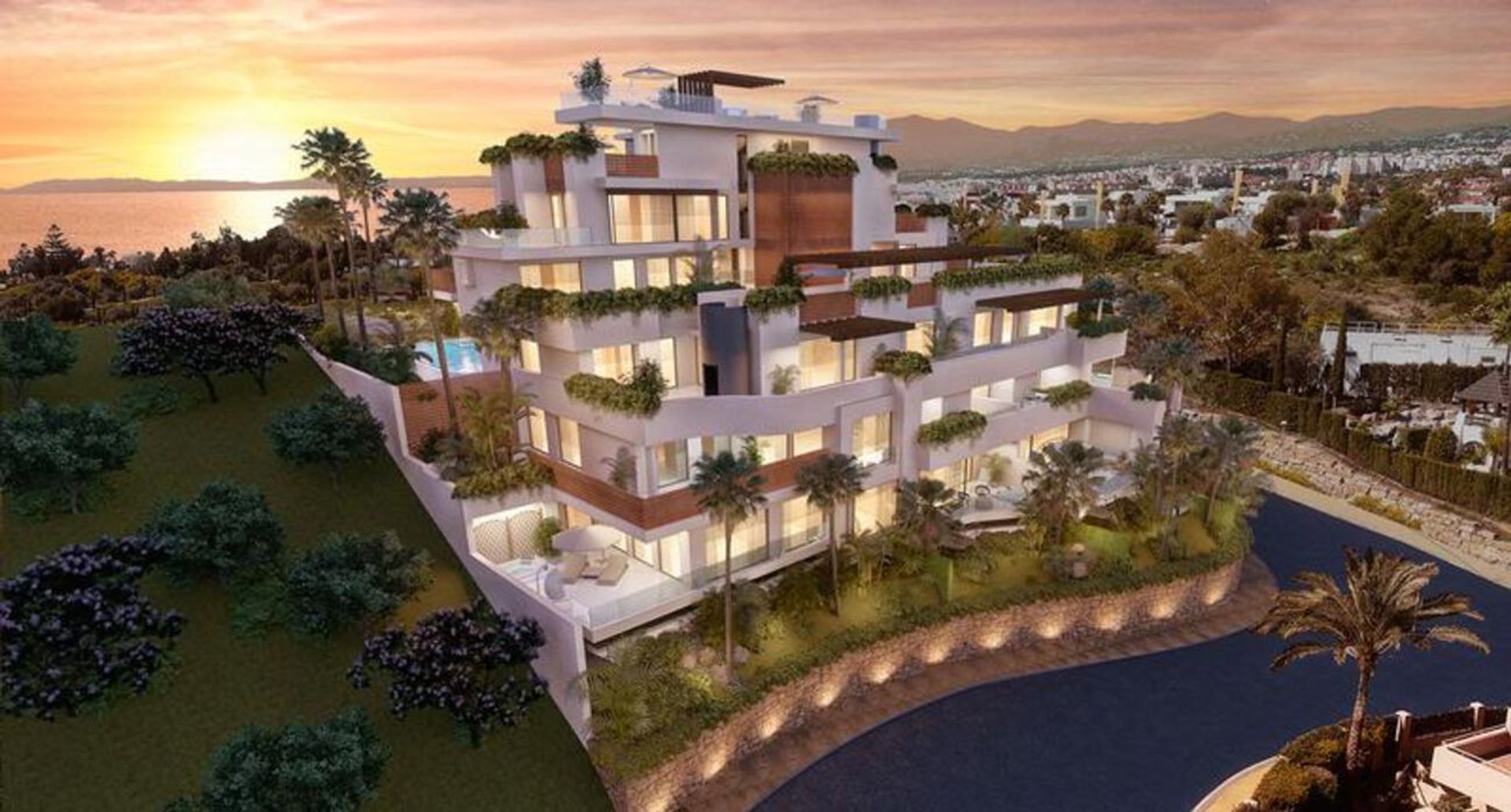 Condominium in Marbella, Andalucía 10908973