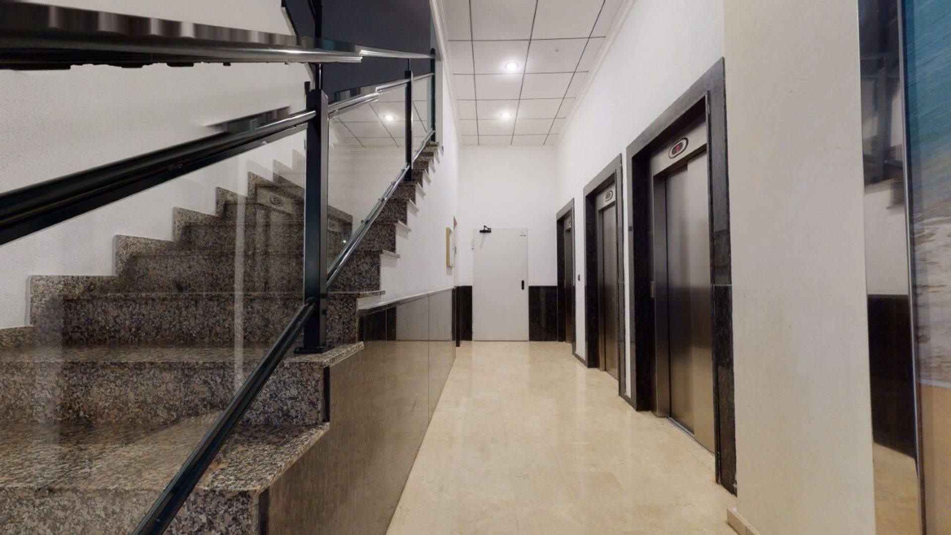 Condominium in Guardamar del Segura, Comunidad Valenciana 10910480