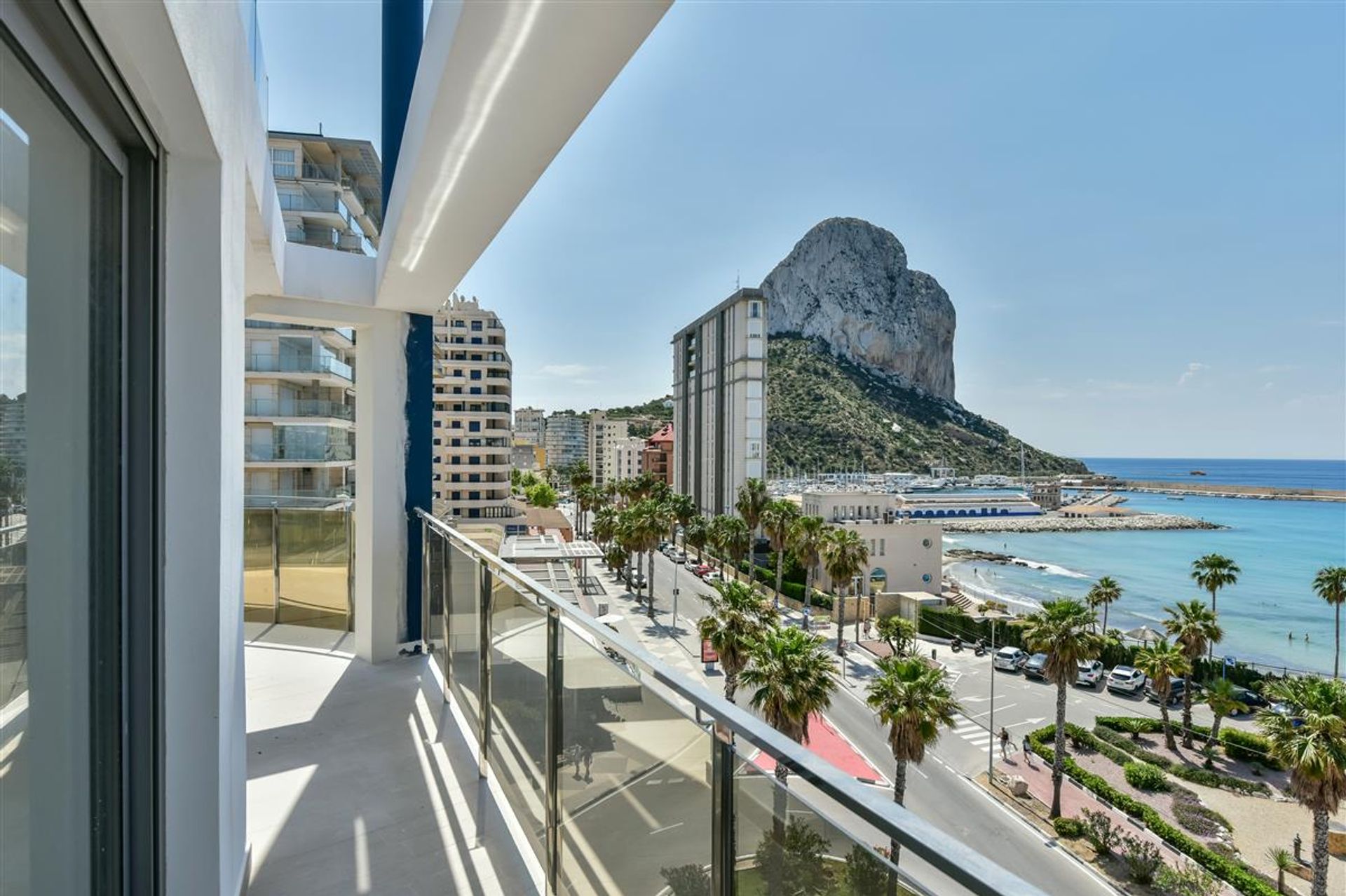 Condominium in Calpe, Comunidad Valenciana 10910544