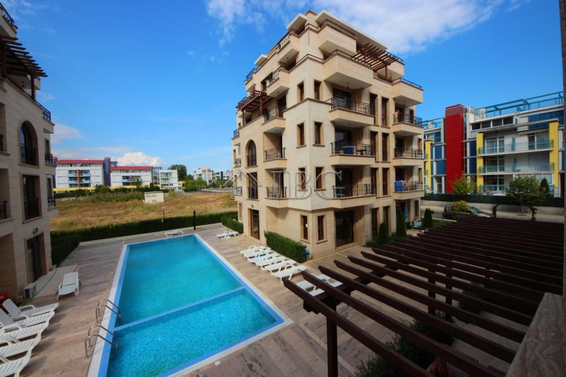 Condominium in Nessebar, Burgas 10911371