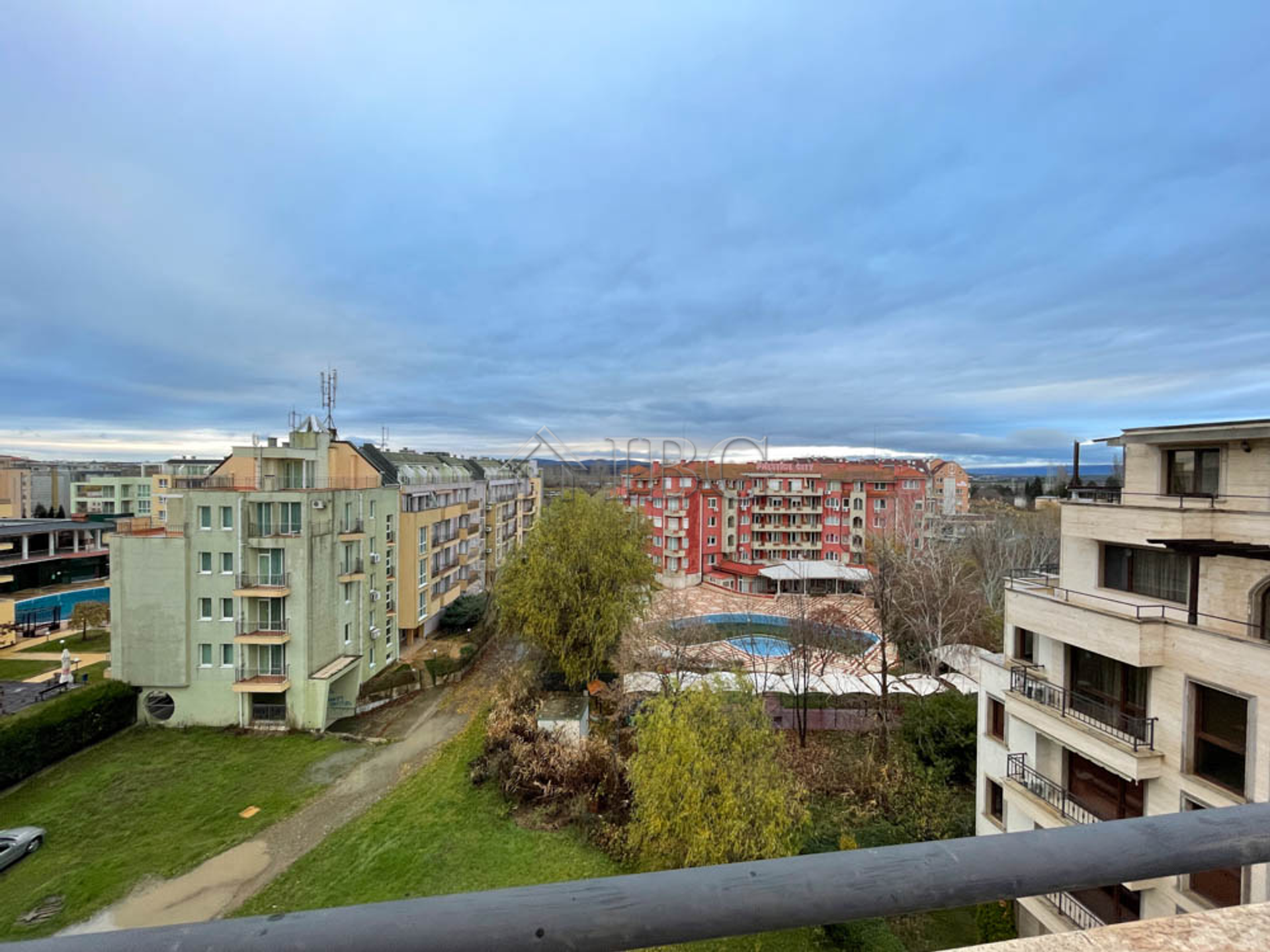 Condominium in Nessebar, Burgas 10911371