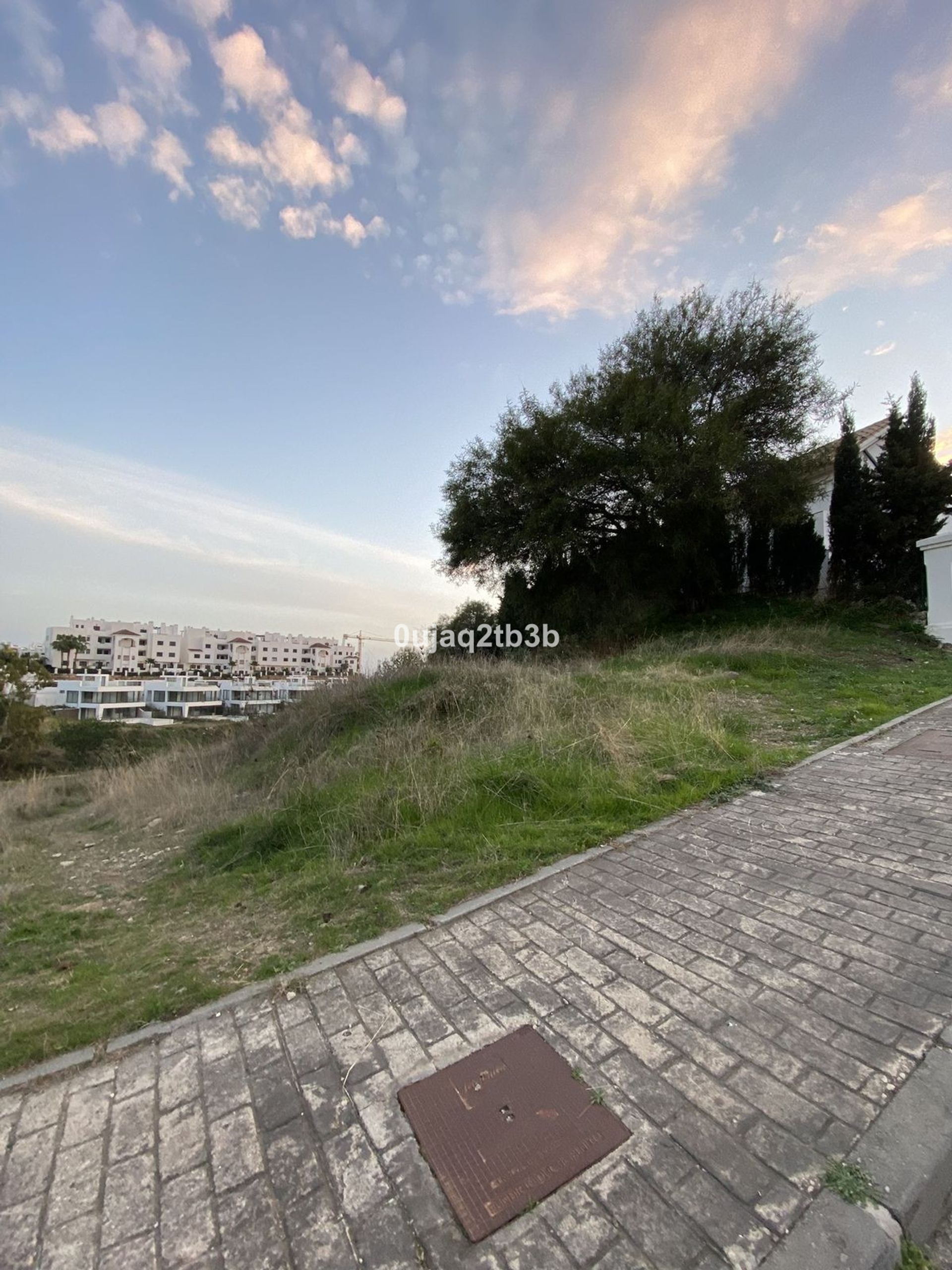 Land in Estepona, Andalucía 10911663