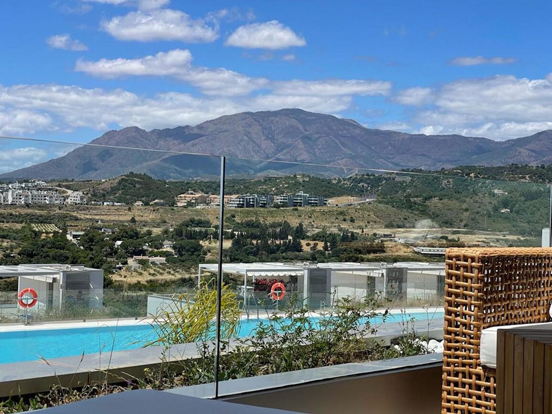 Condominium dans Benahavís, Andalousie 10913598