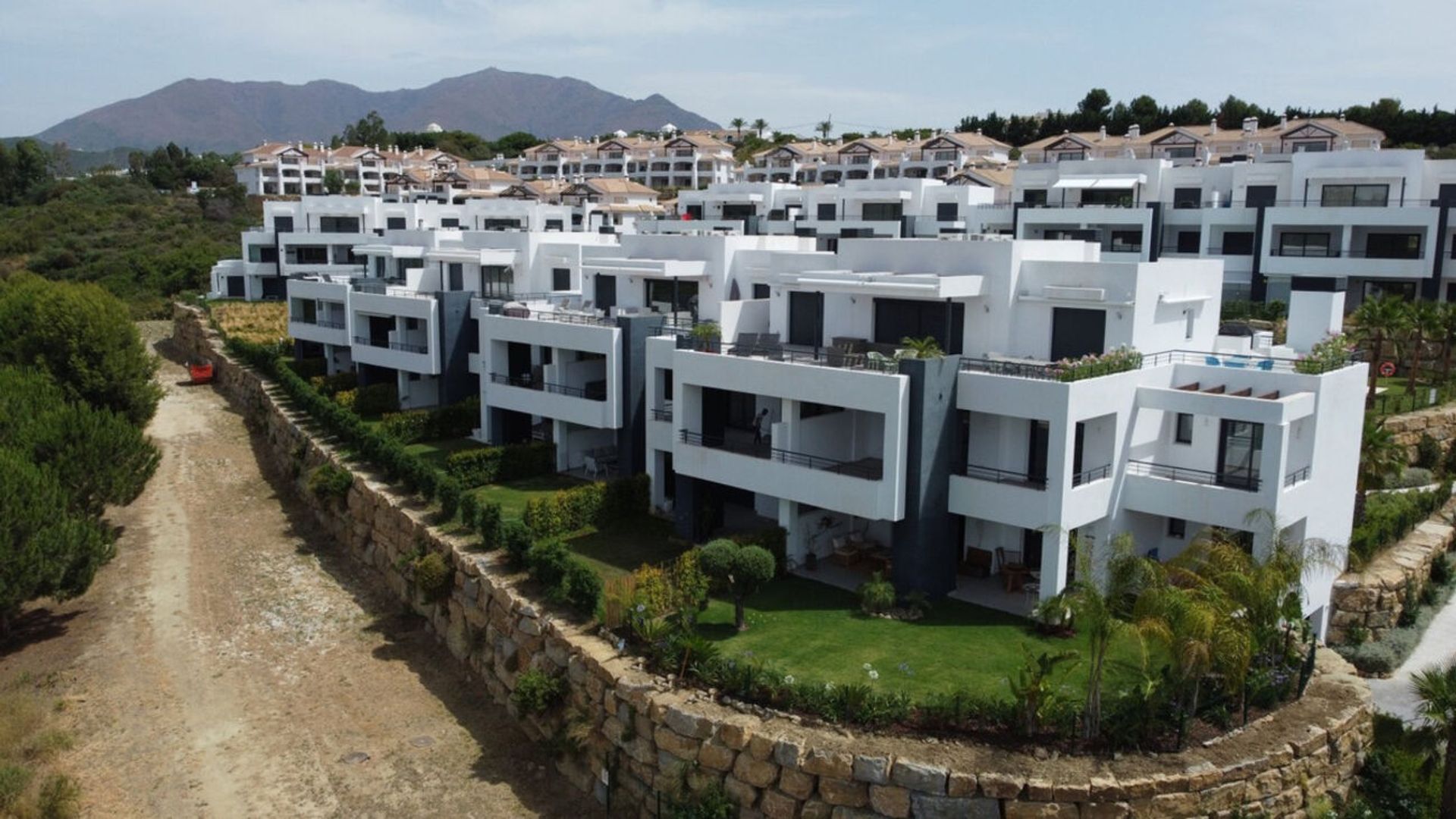 Condominium dans Casarès, Andalousie 10913621