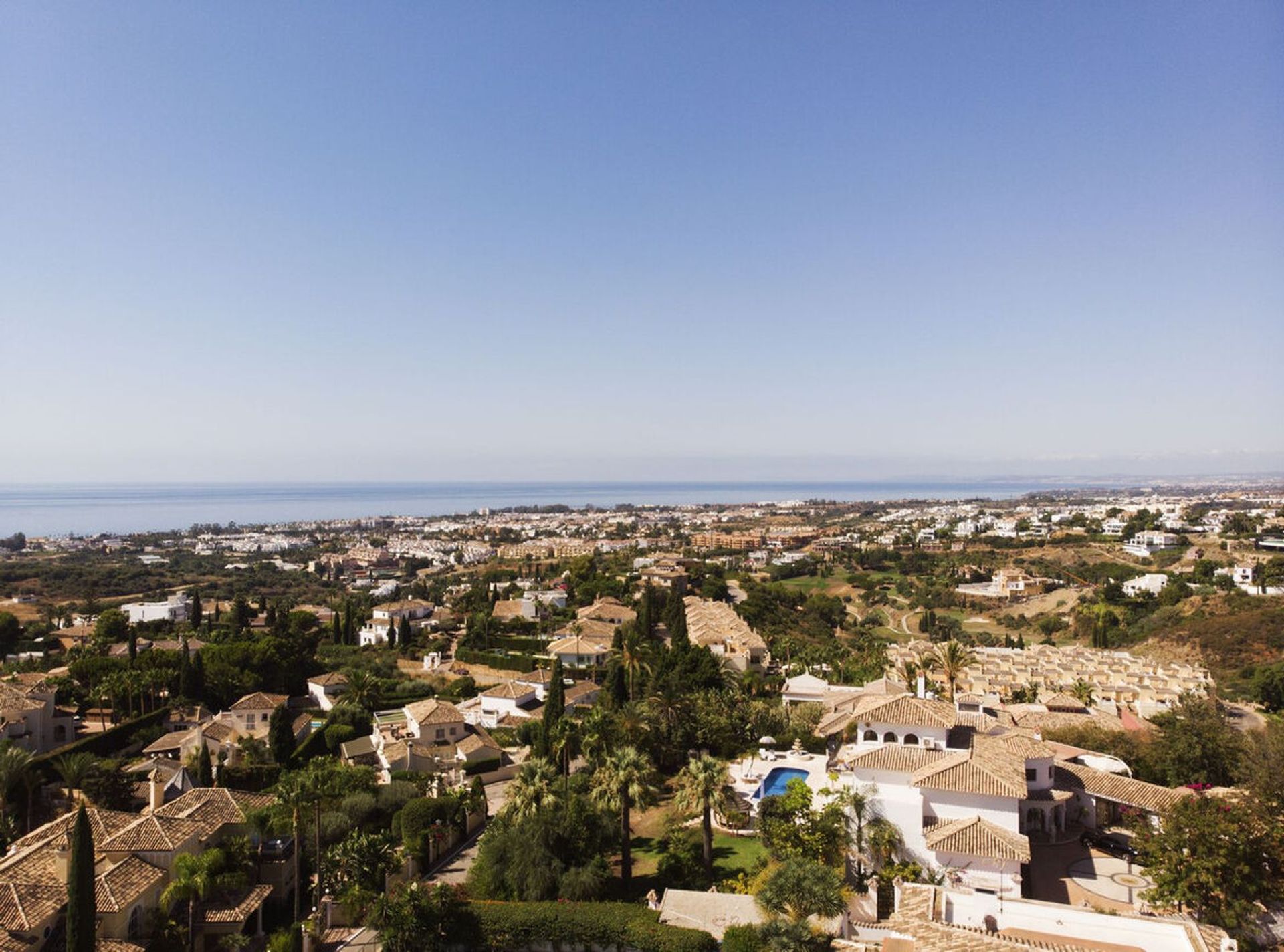 Tanah di Benahavís, Andalucía 10913720