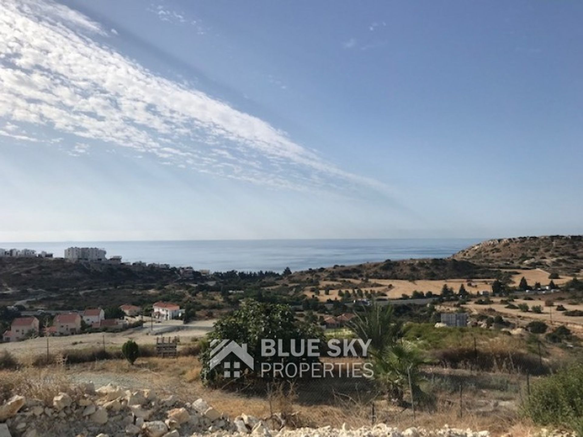 Land im Agios Tychon, Larnaka 10914322