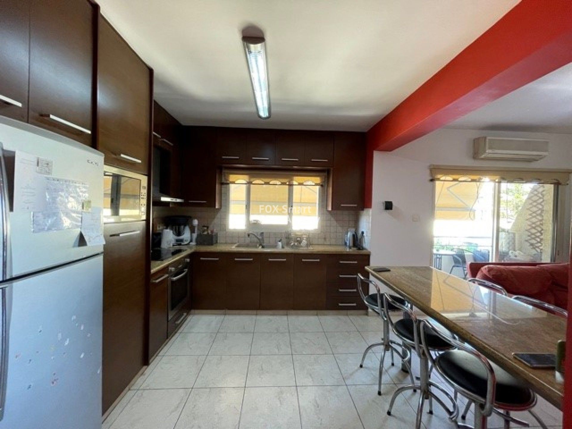 Condominium in Mesa Geitonia, Lemesos 10914859