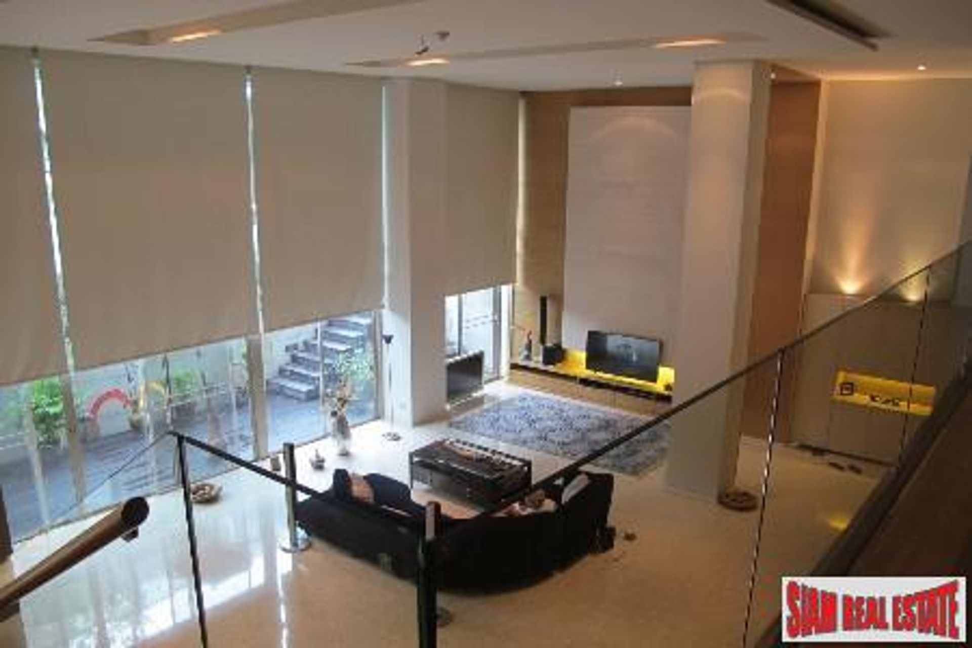 Condominium in Phra Khanong, Krung Thep Maha Nakhon 10915007