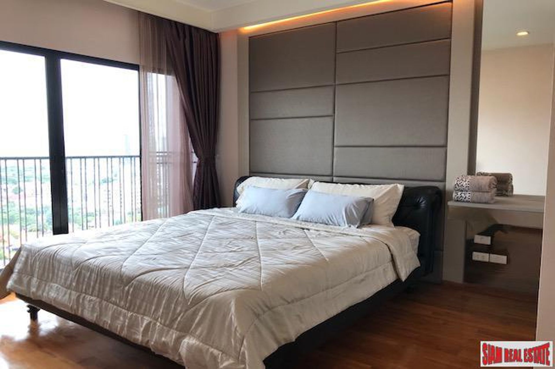 Condominium in Watthana, Krung Thep Maha Nakhon 10915101