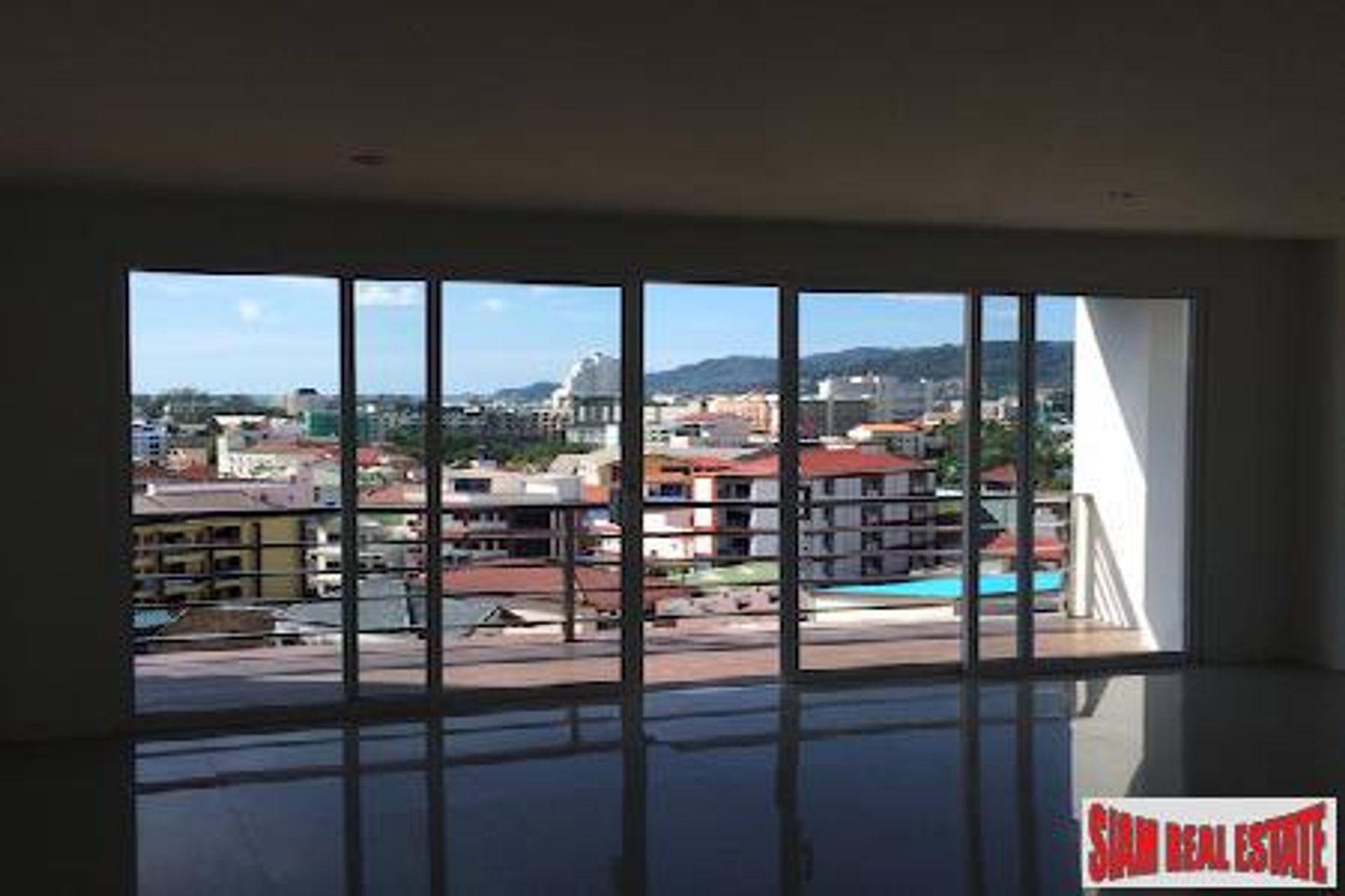 Eigentumswohnung im Pa Tong, Phuket 10915274