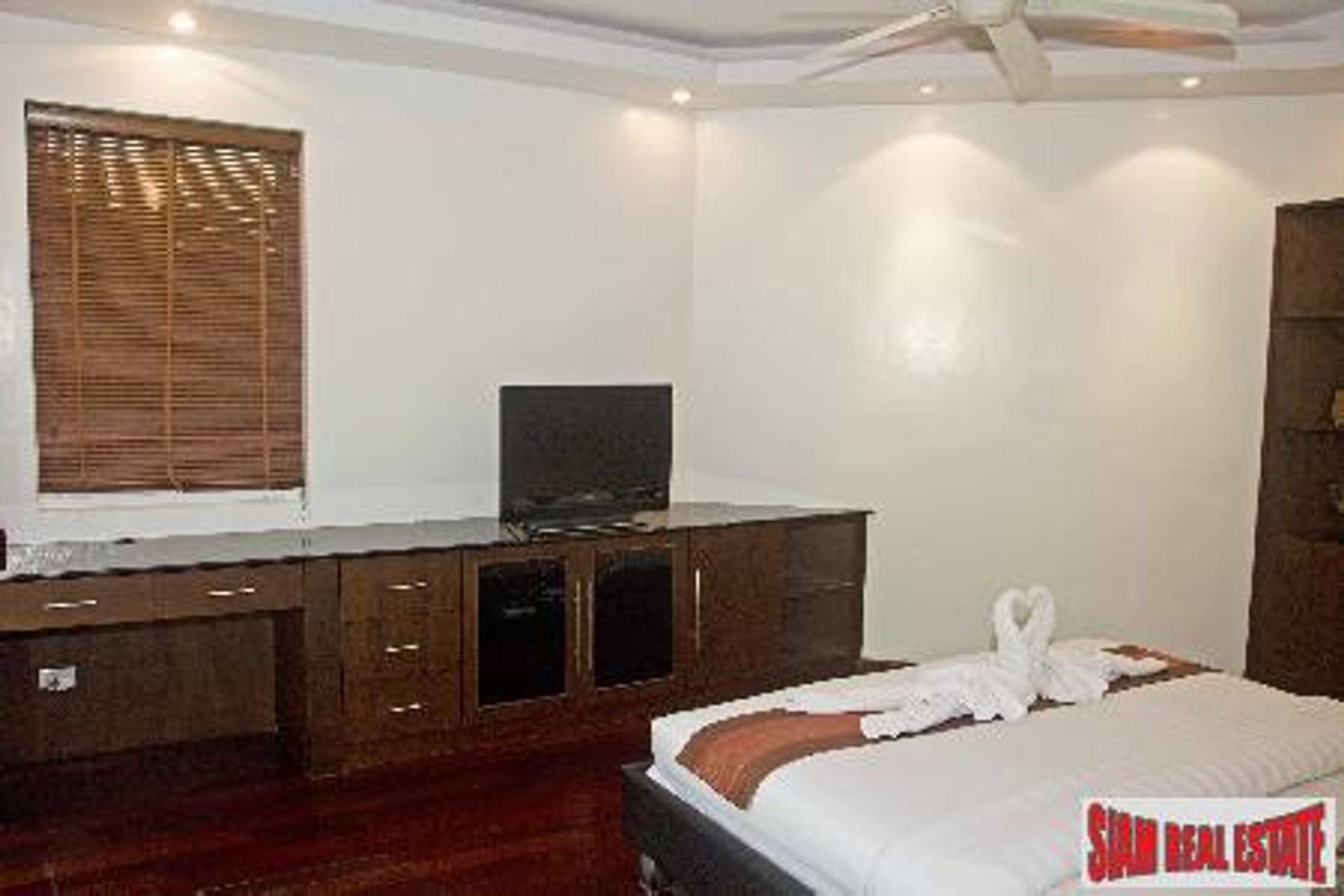 rumah dalam Pa Tong, Phuket 10915315