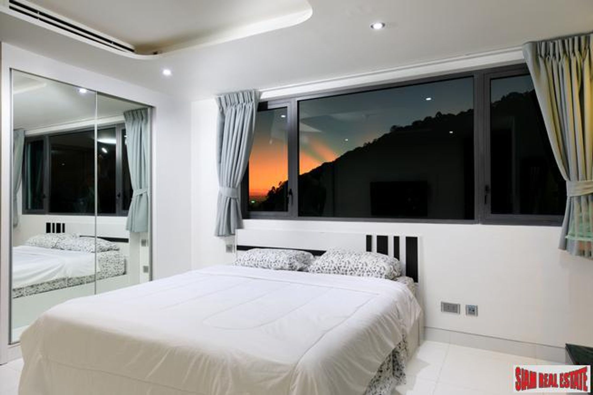 Квартира в Pa Tong, Phuket 10915377